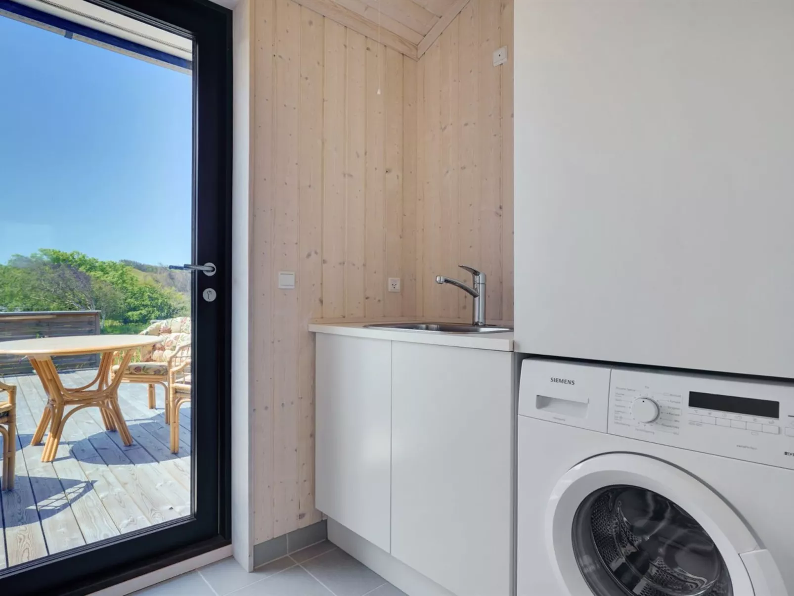 "Gunver" - 150m from the sea-Inside