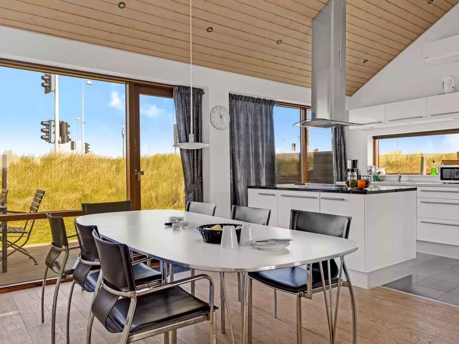 "Elinora" - 100m from the sea-Inside