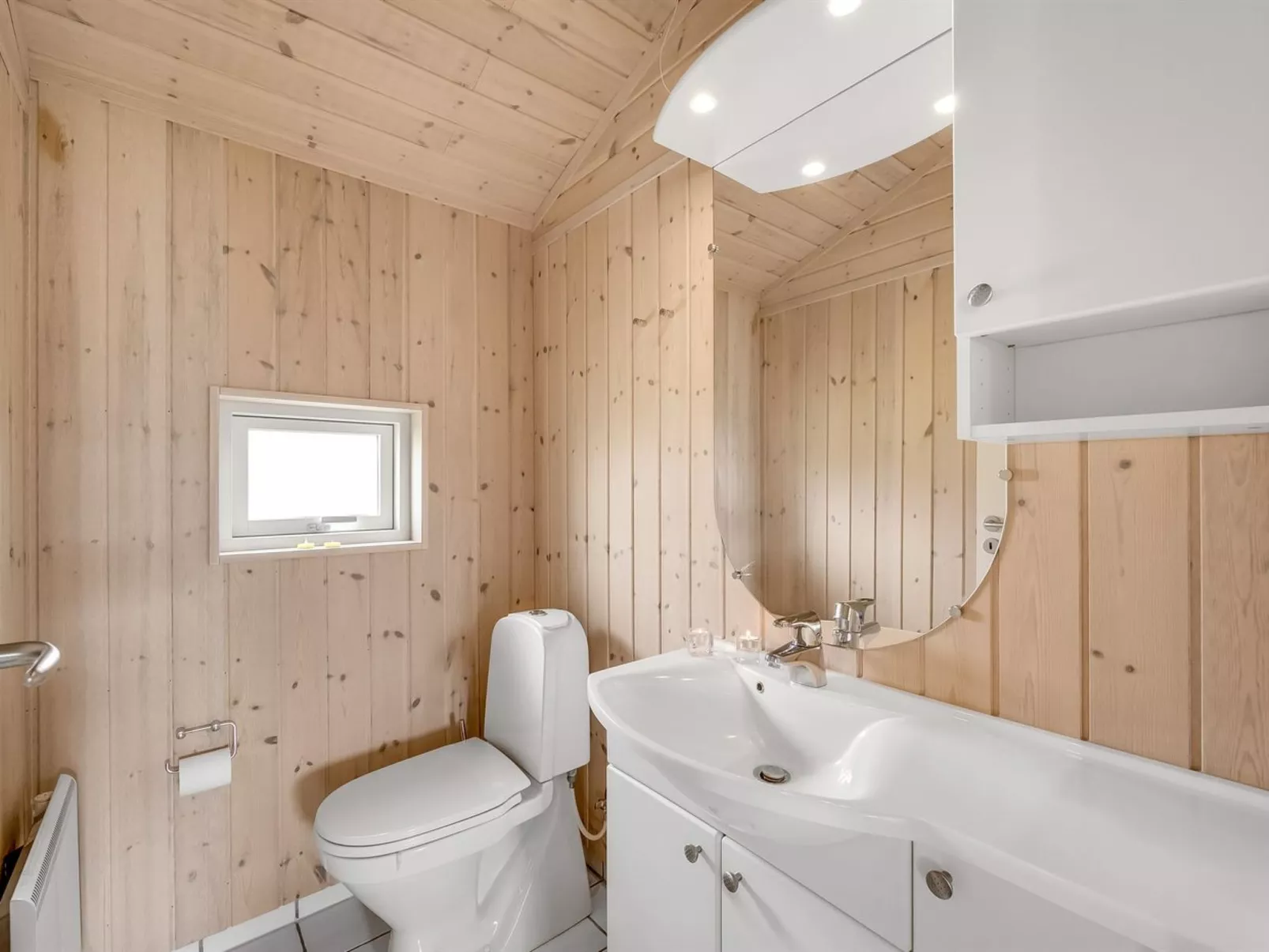 "Lucio" - 350m to the fjord-Inside