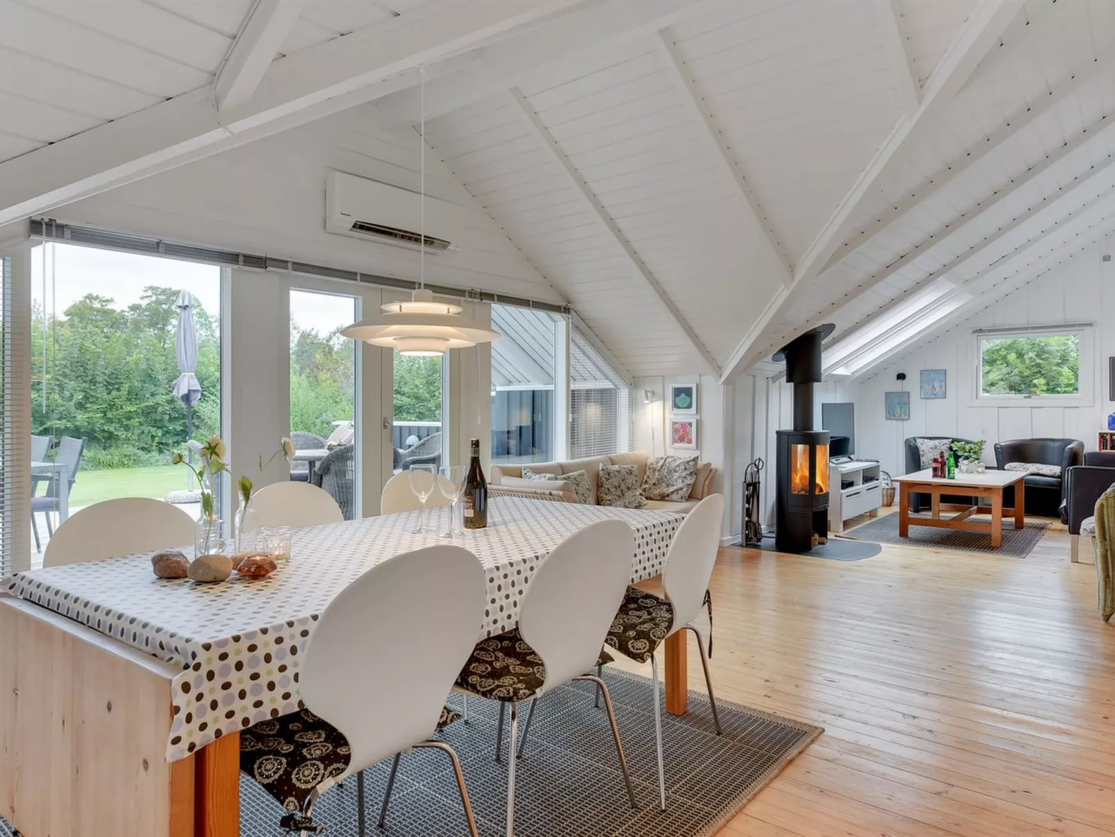 "Sella" - 500m from the sea-Drinnen