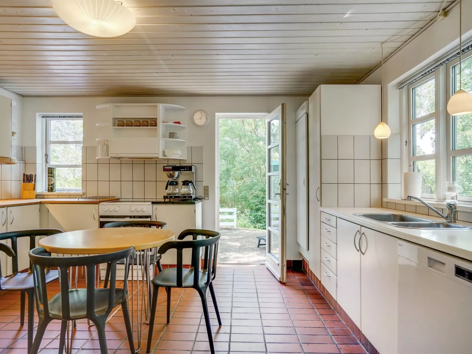 "Bertel" - 50m from the sea-Dedans