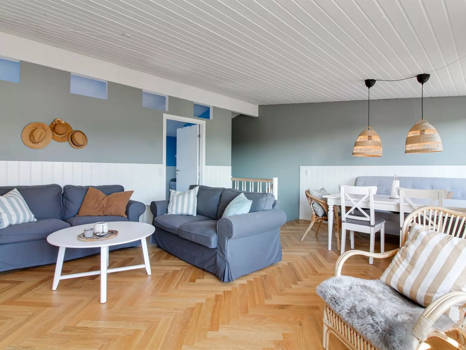 "Meglena" - 50m from the sea-Drinnen