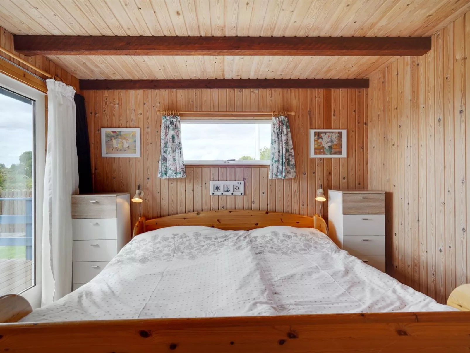 "Herulf" - 100m from the sea-Dedans