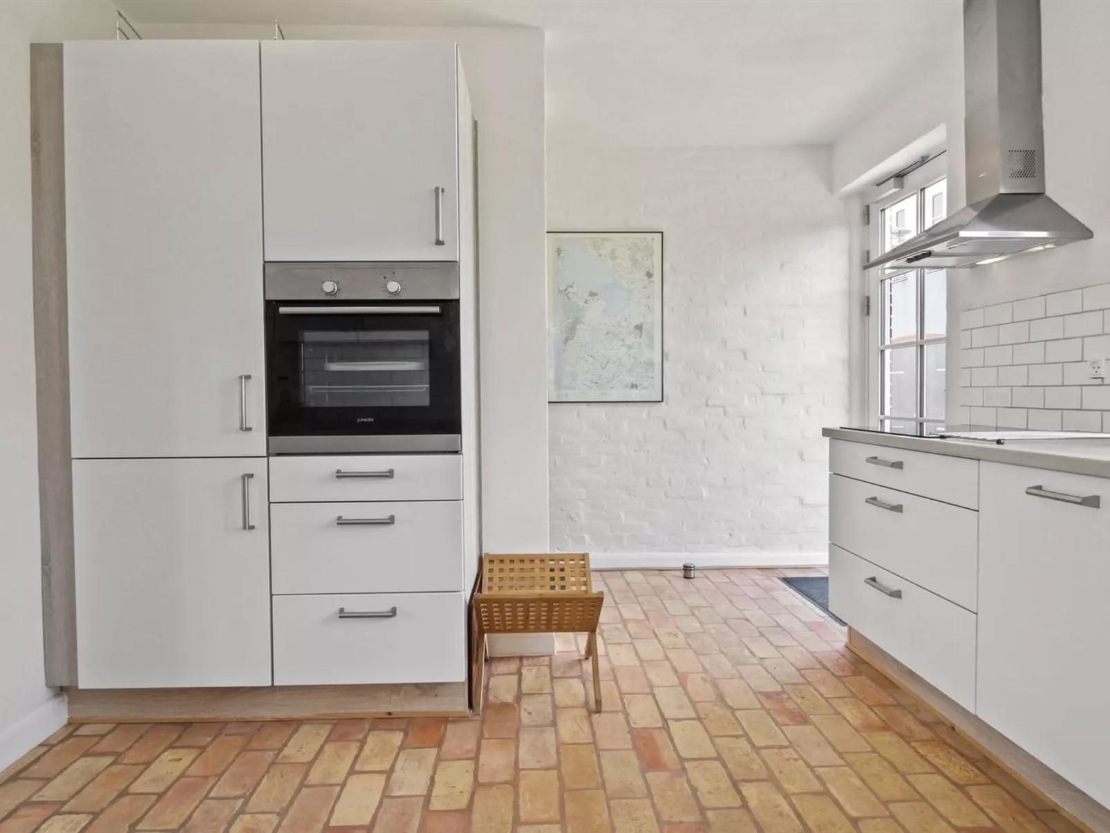 "Lilli" - 2km to the fjord-Drinnen