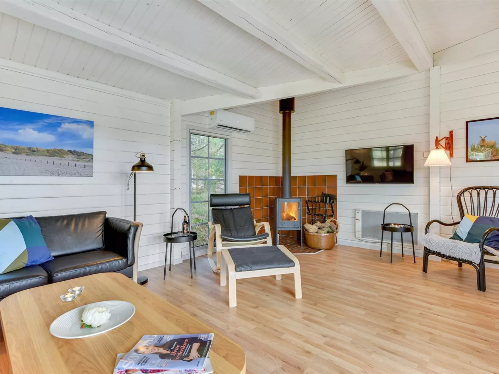 "Semund" - 2km from the sea-Inside