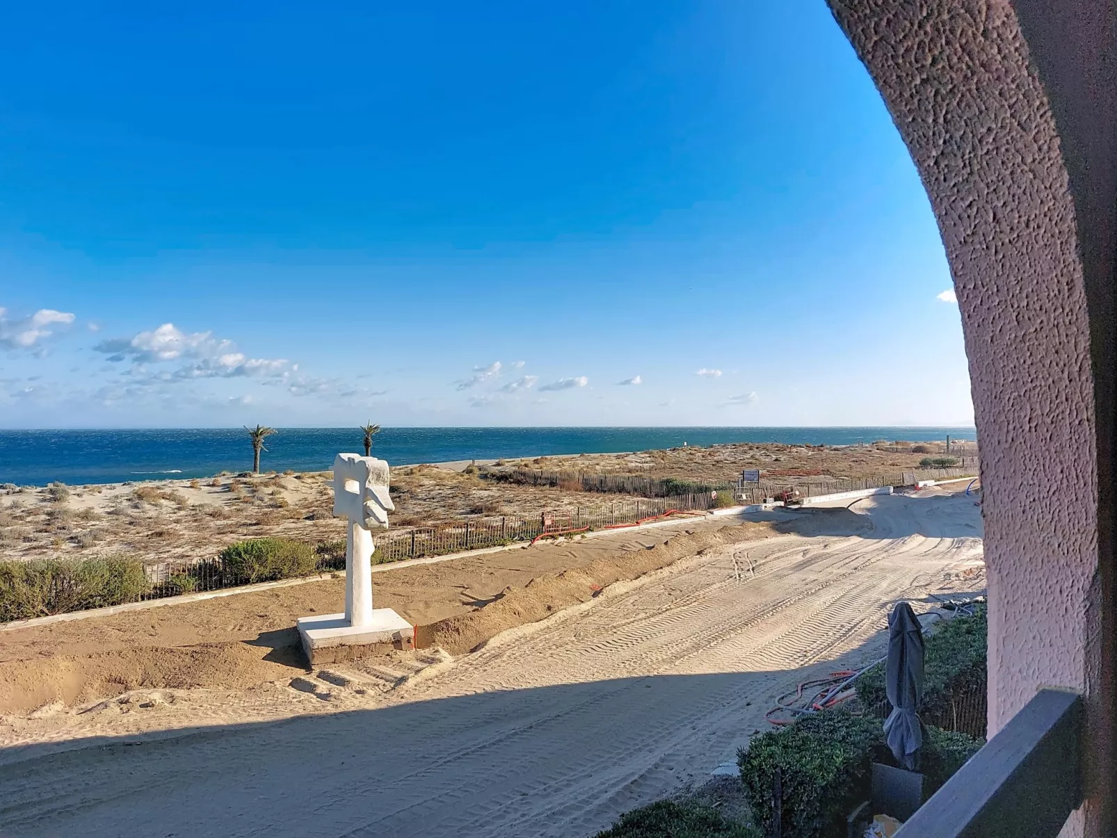 Front de Mer-Outside