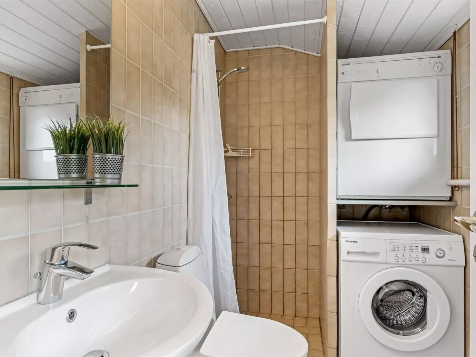 "Stina" - 250m from the sea-Drinnen