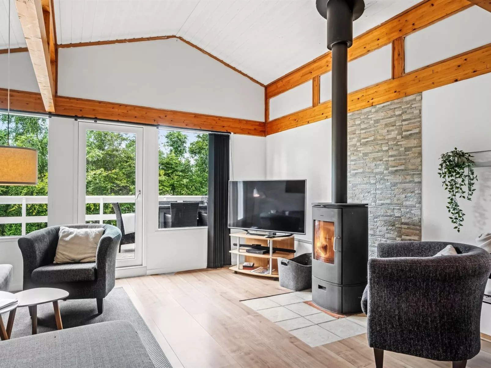 "Gudfast" - 300m to the fjord-Dedans