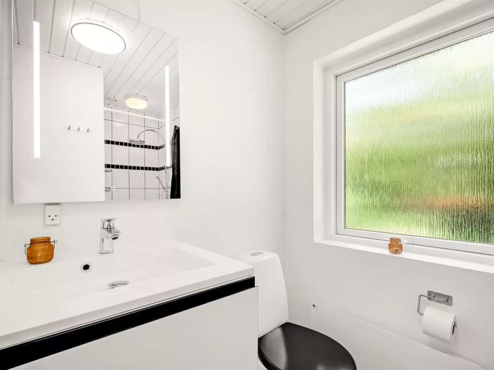 "Aarni" - 250m to the fjord-Inside