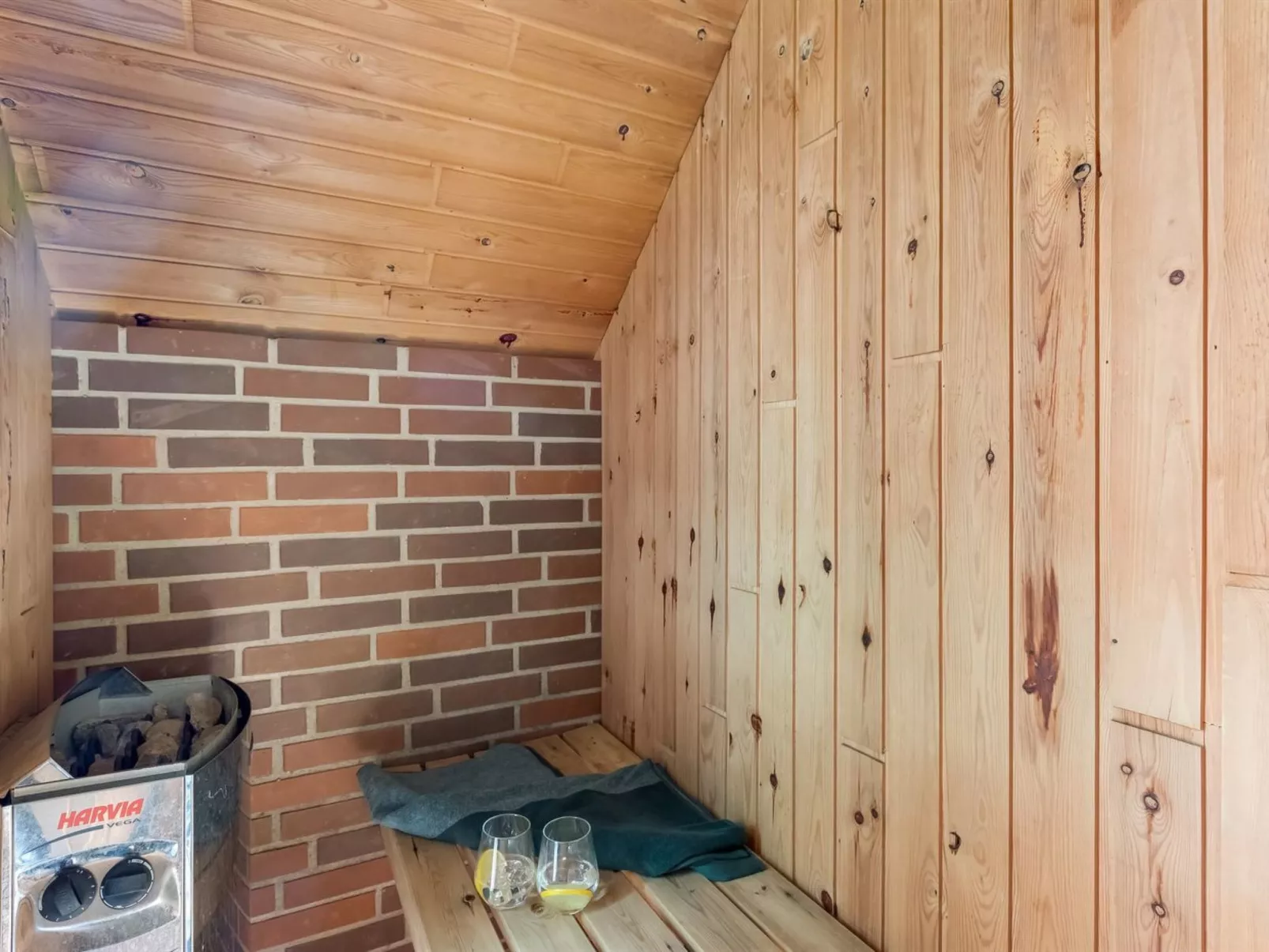 "Tuomi" - 900m from the sea-Inside