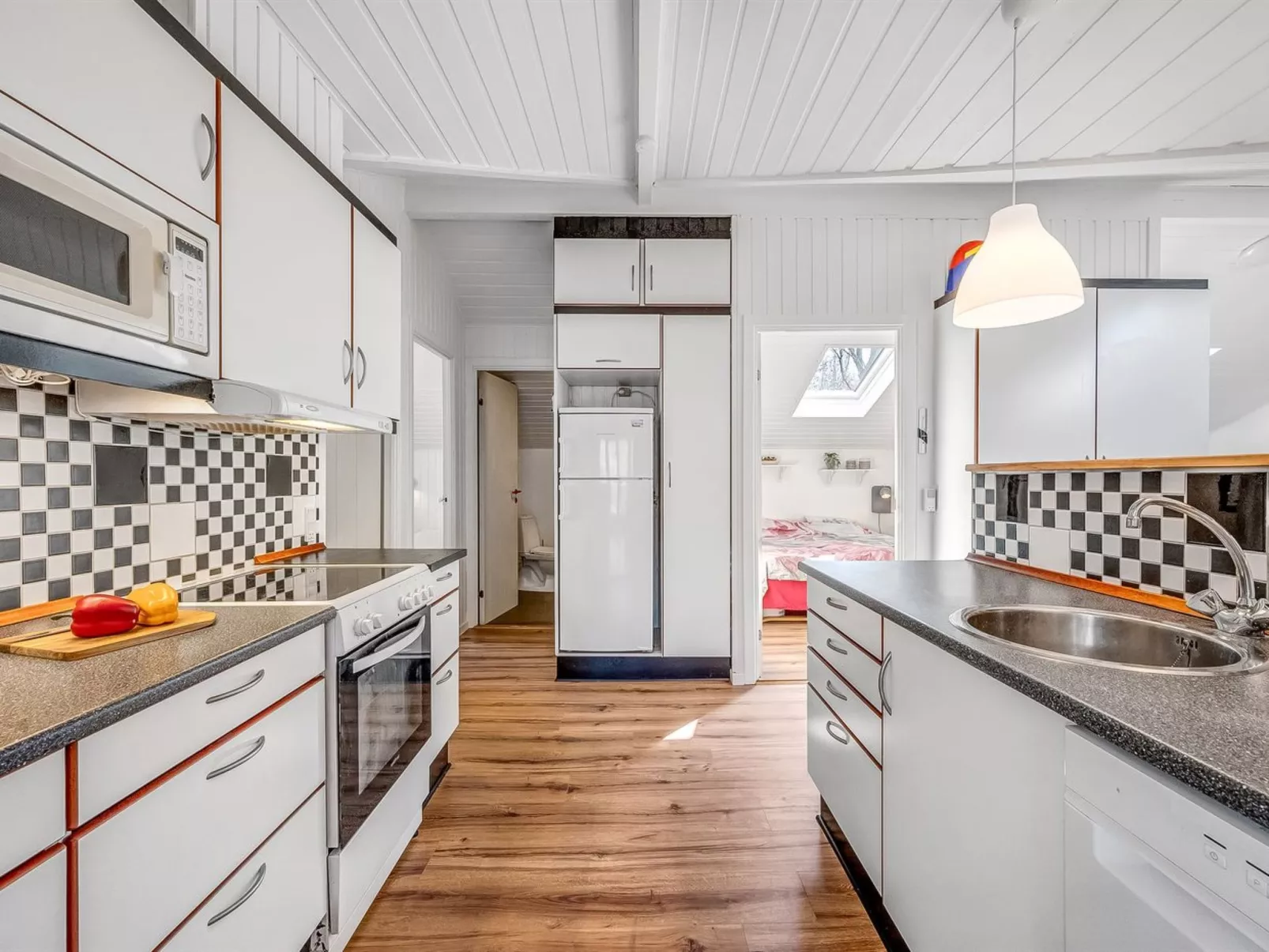 "Caya" - 450m to the fjord-Drinnen