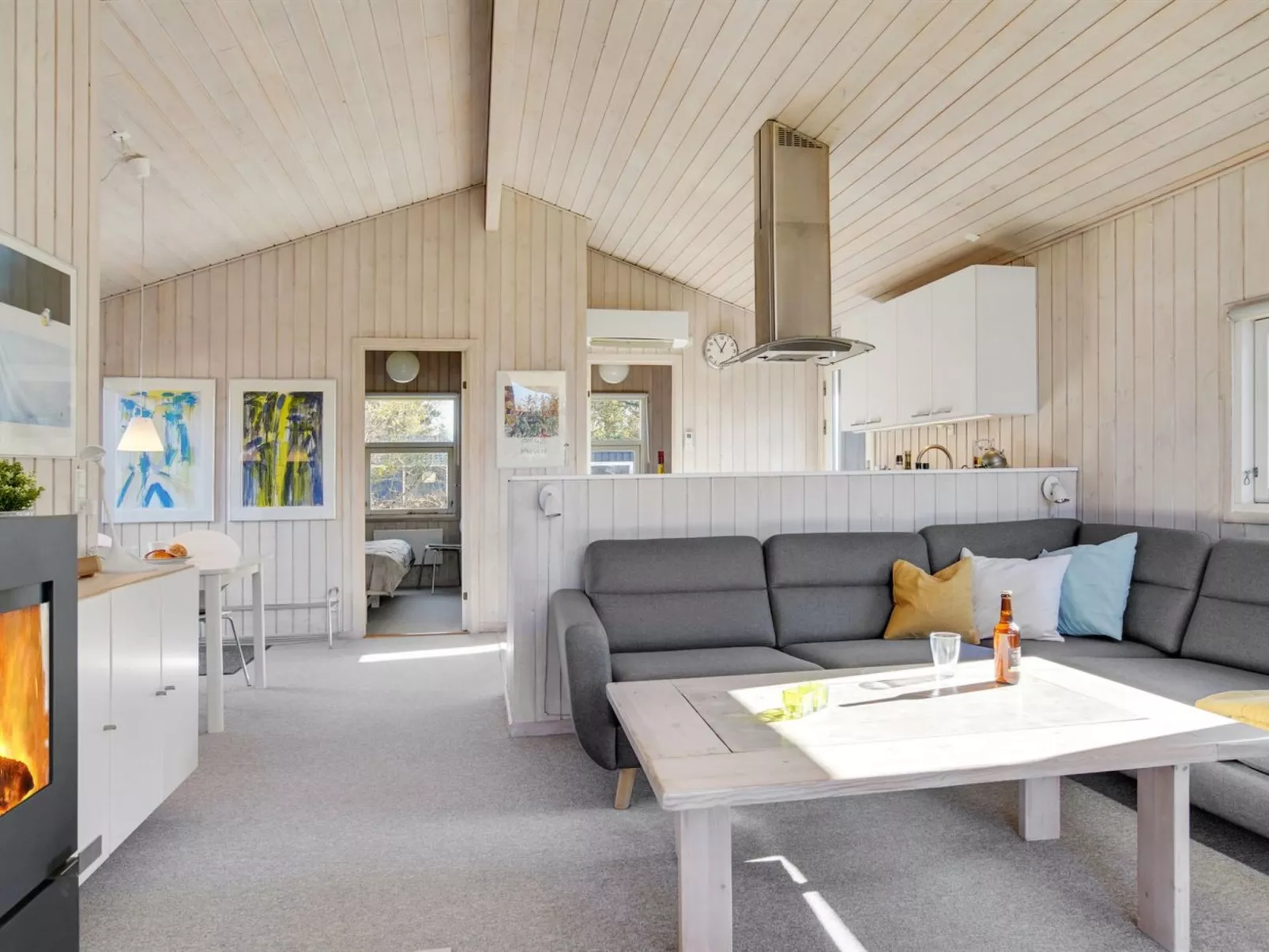 "Anahi" - 3km from the sea-Inside