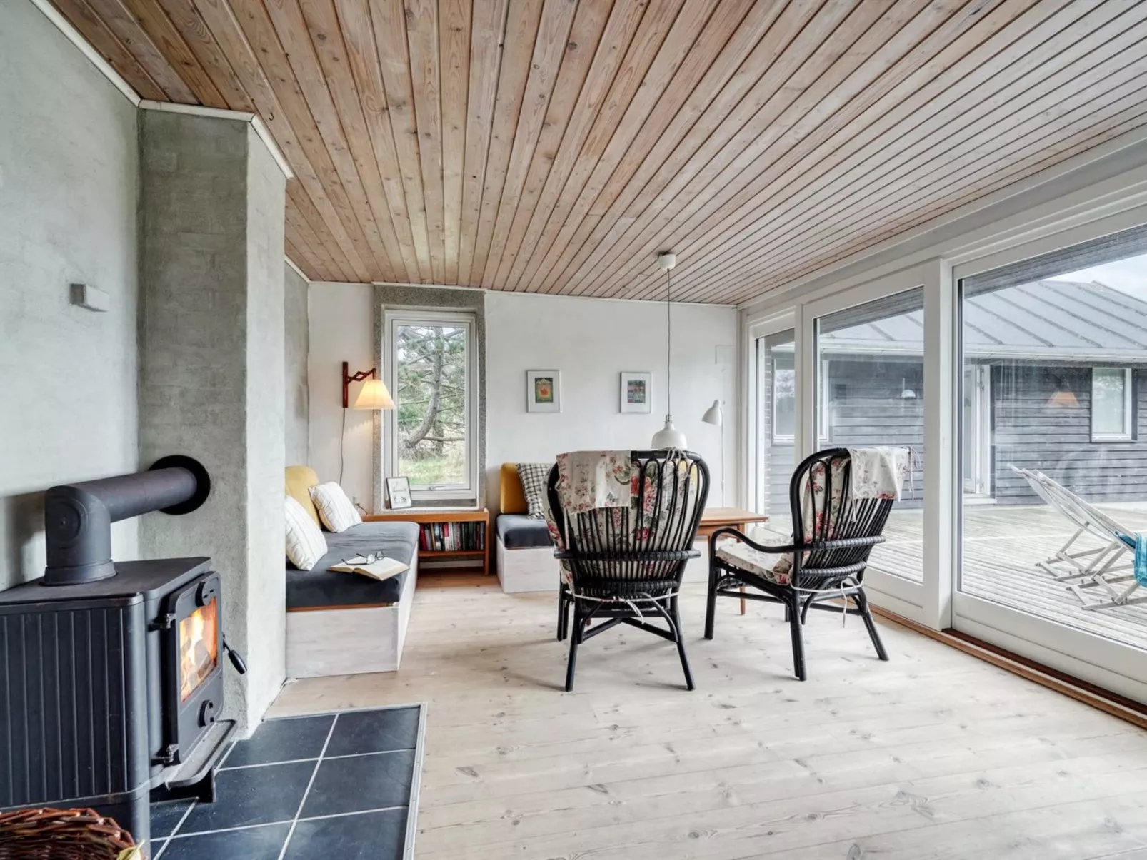 "Thorgisl" - 1.4km from the sea-Dedans