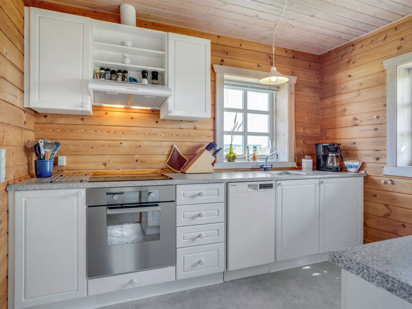 "Bjarnger" - 200m from the sea-Inside