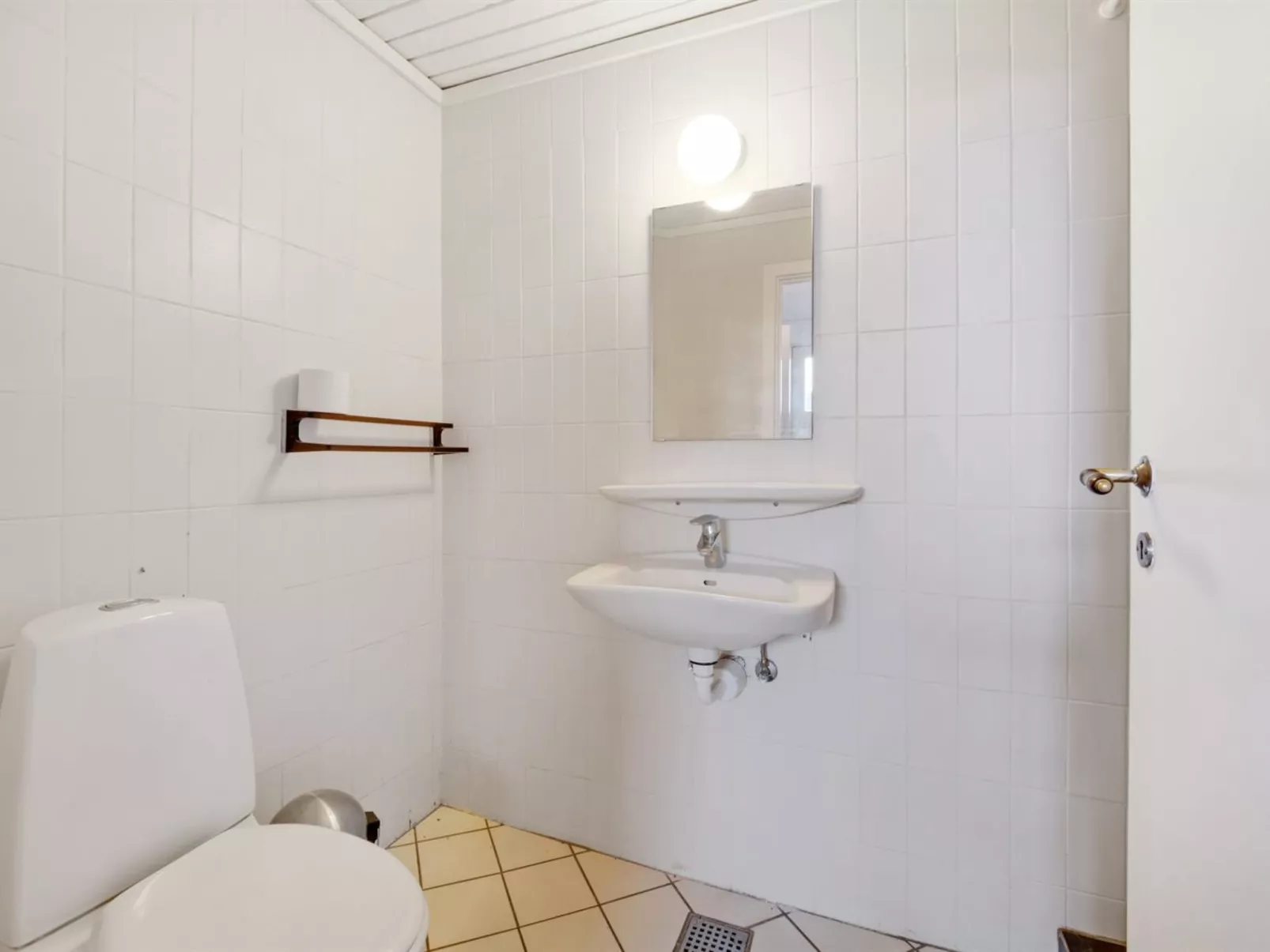 "Emmie" - 50m to the fjord-Dedans