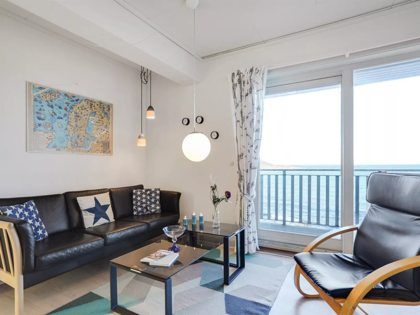 "Ramona" - 10m from the sea-Drinnen