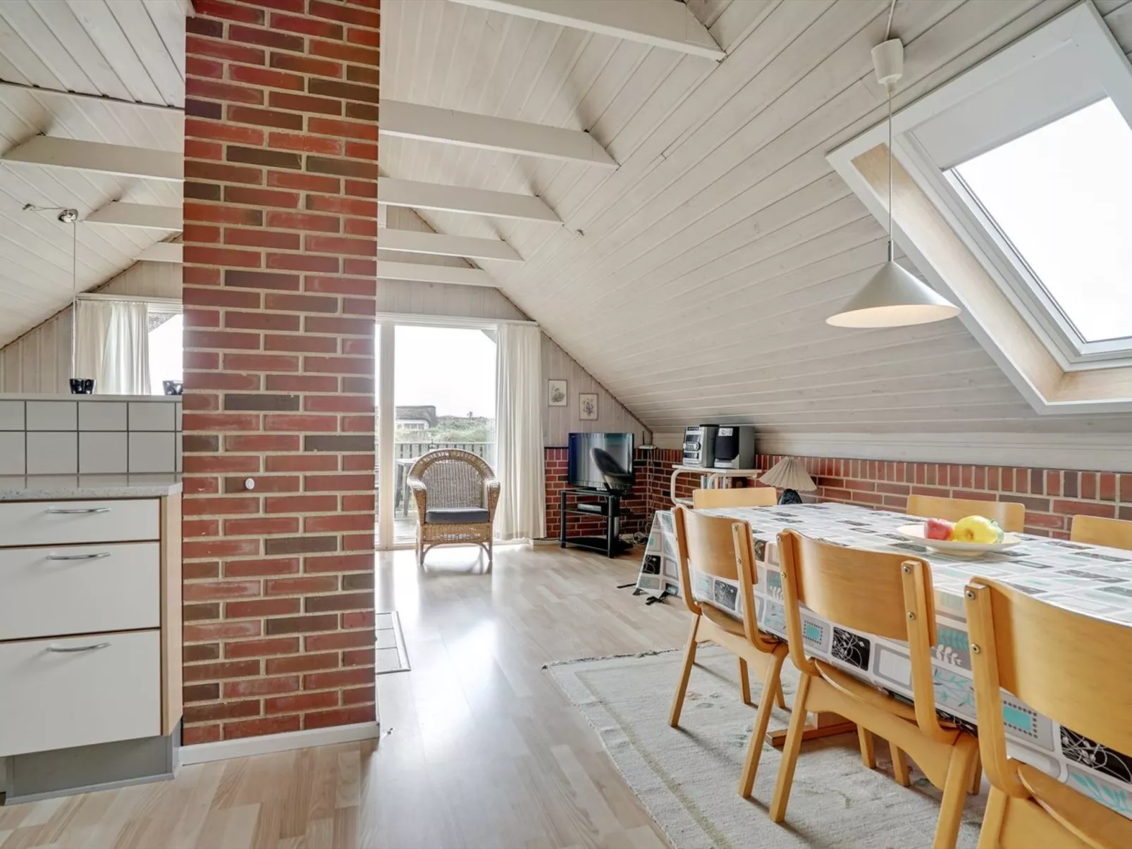 "Felina" -  from the sea-Inside