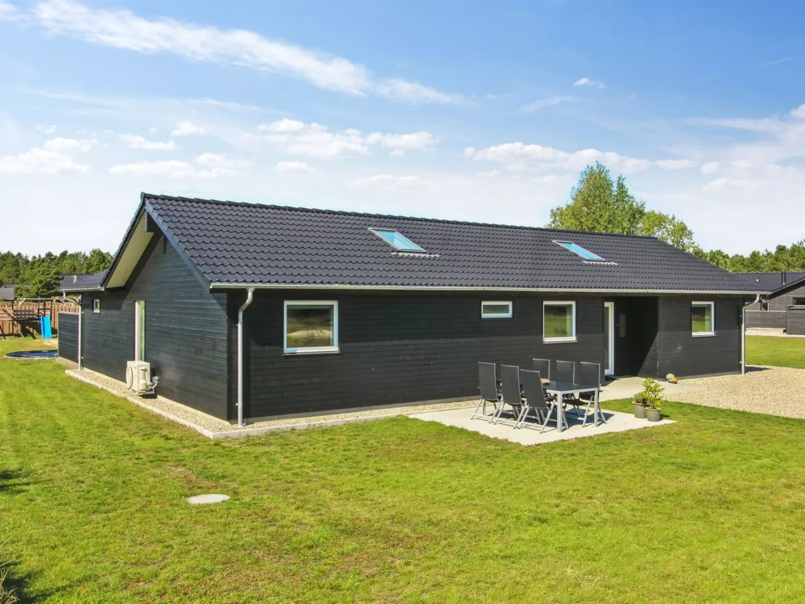 "Anuk" - 2.3km from the sea-Draußen