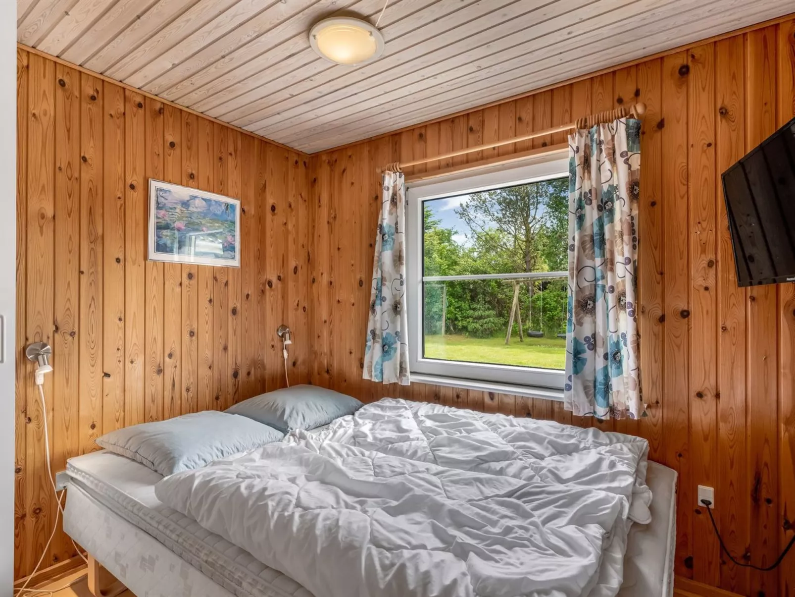 "Ludvig" -  from the sea-Inside