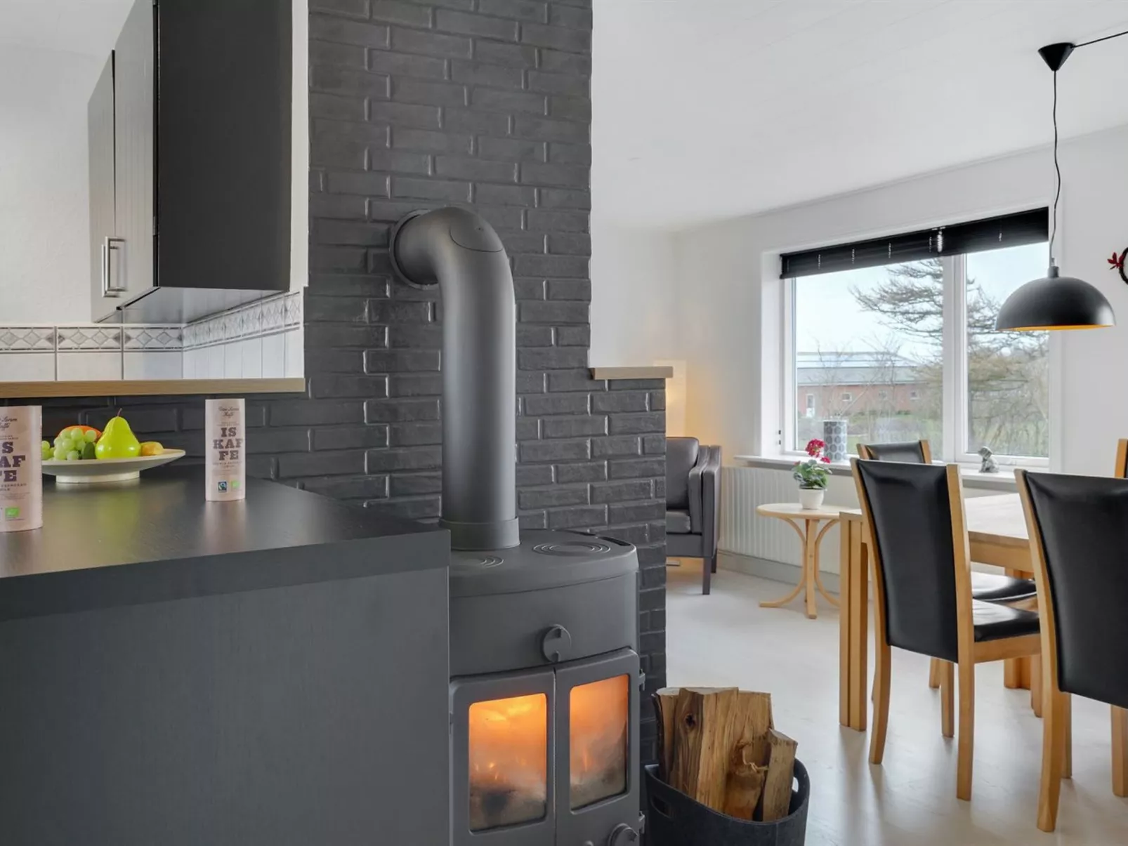 "Imilie" - 250m to the fjord-Dedans