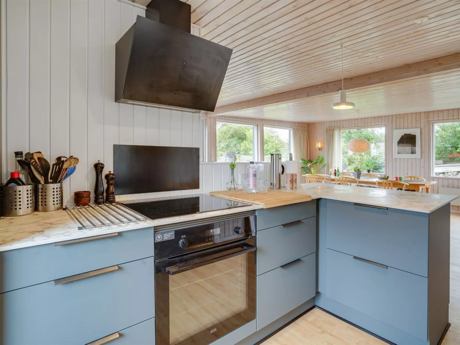 "Sigurd" - 20m from the sea-Inside