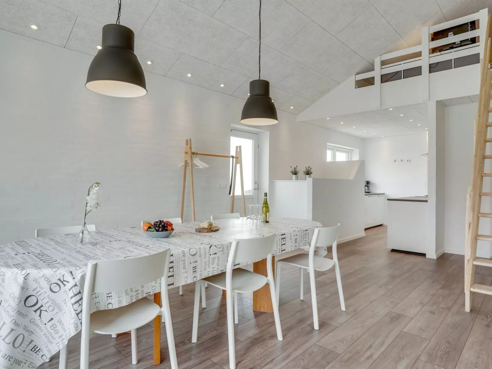 "Teodosij" - 1.1km from the sea-Inside