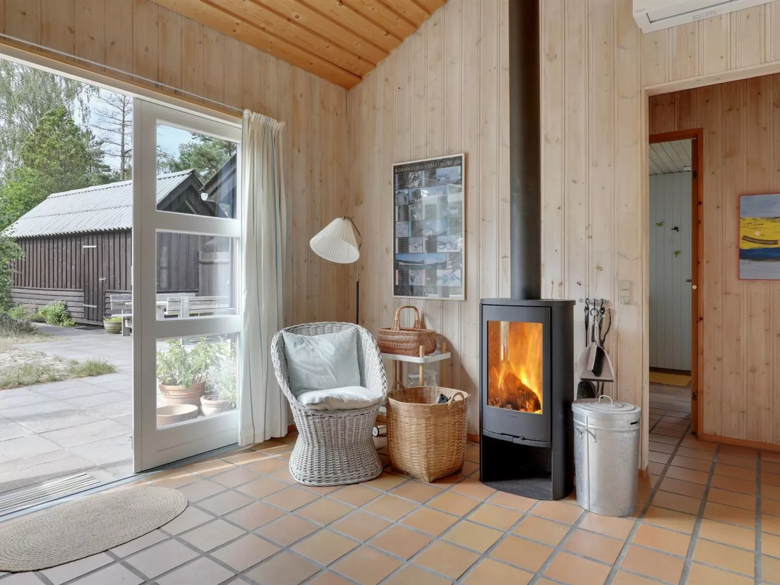 "Læff" - 50m from the sea-Drinnen