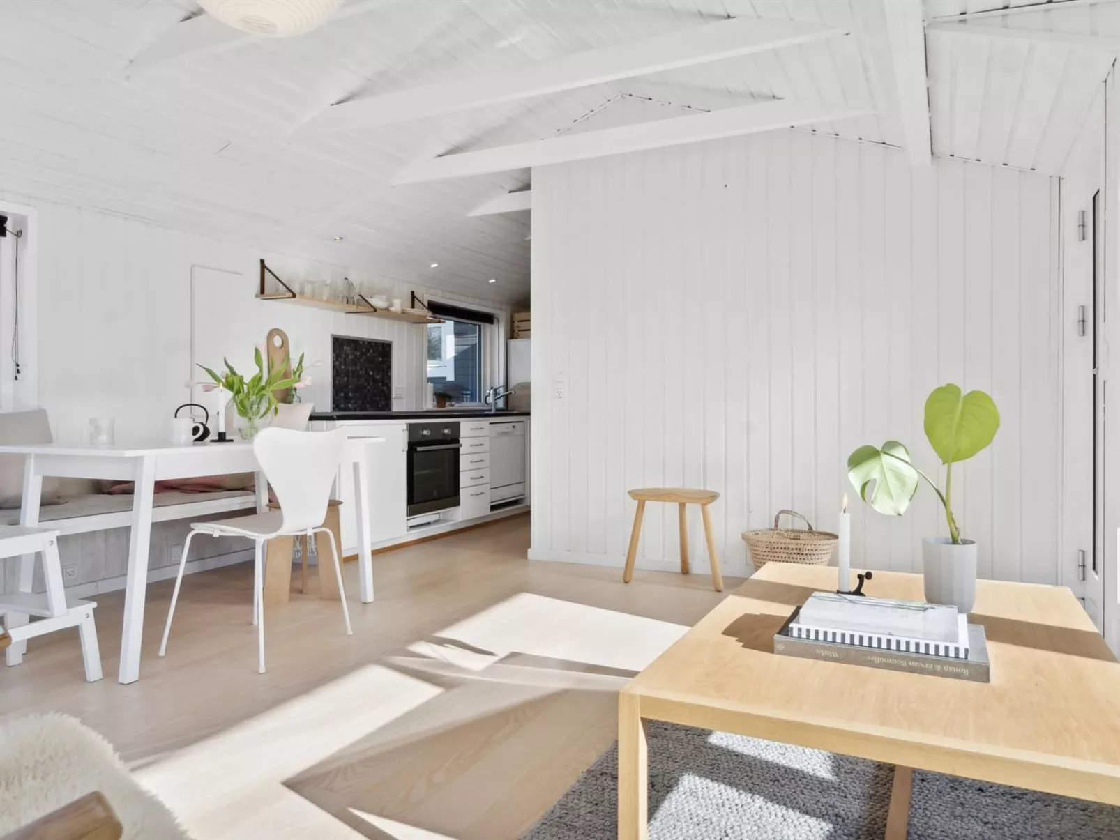 "Lelle" - 350m from the sea-Inside