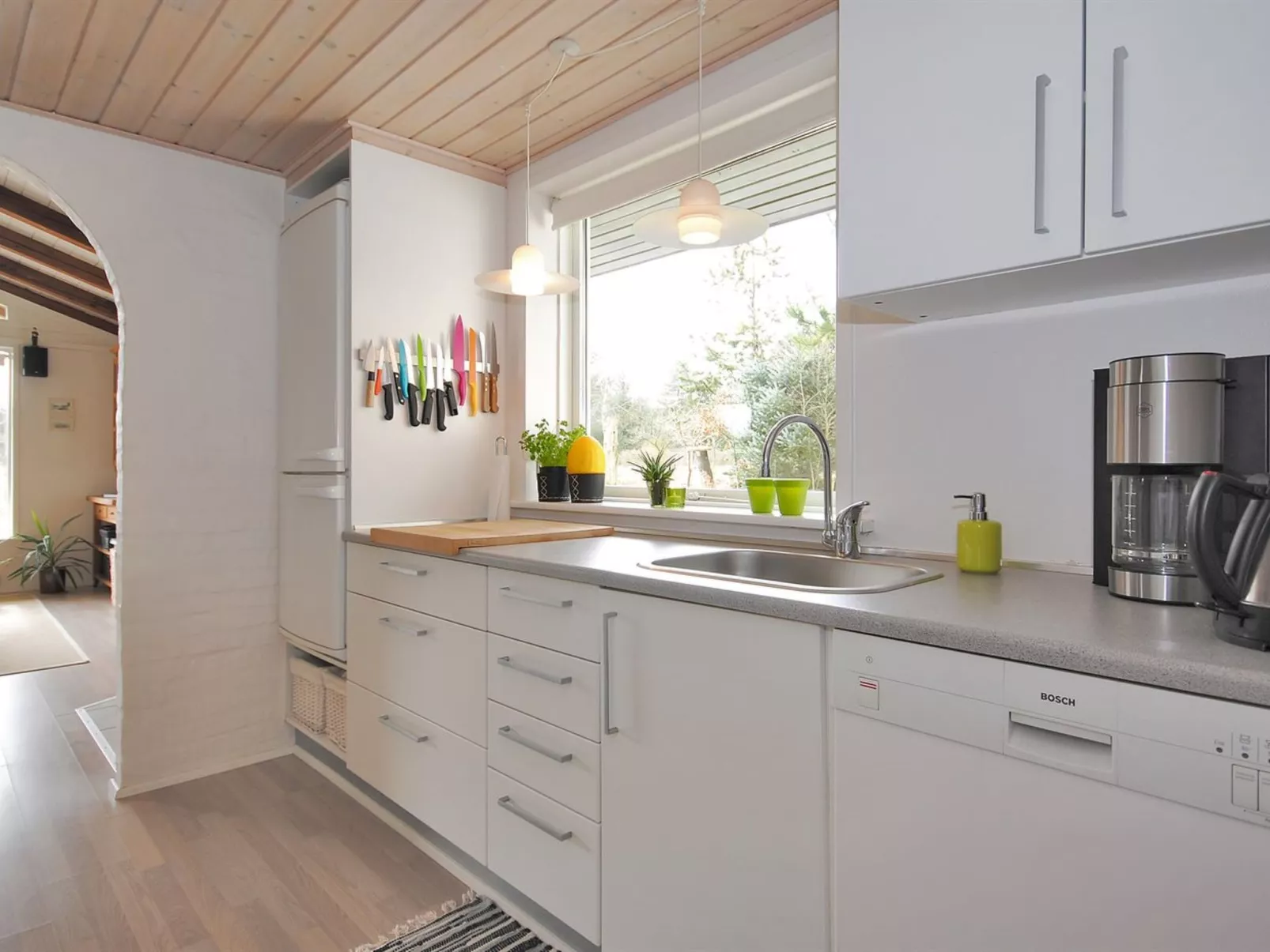 "Oberon" - 3km from the sea-Inside