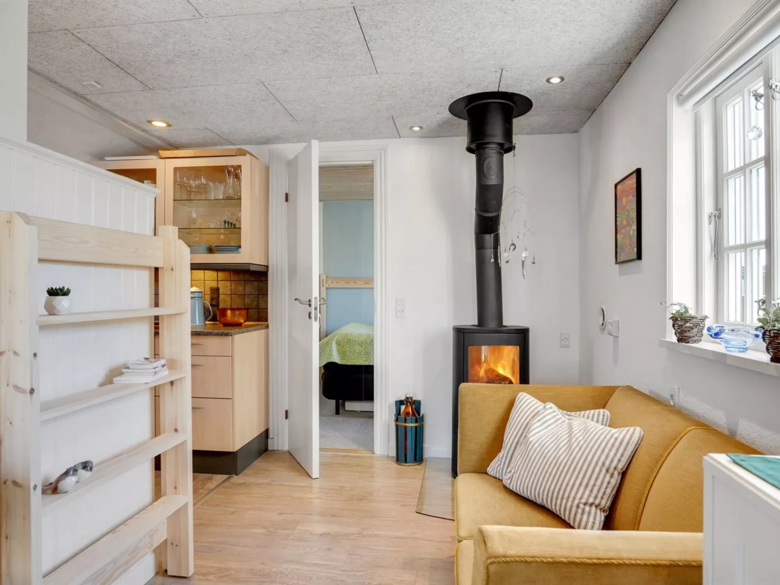 "Sazur" - 75m from the sea-Inside