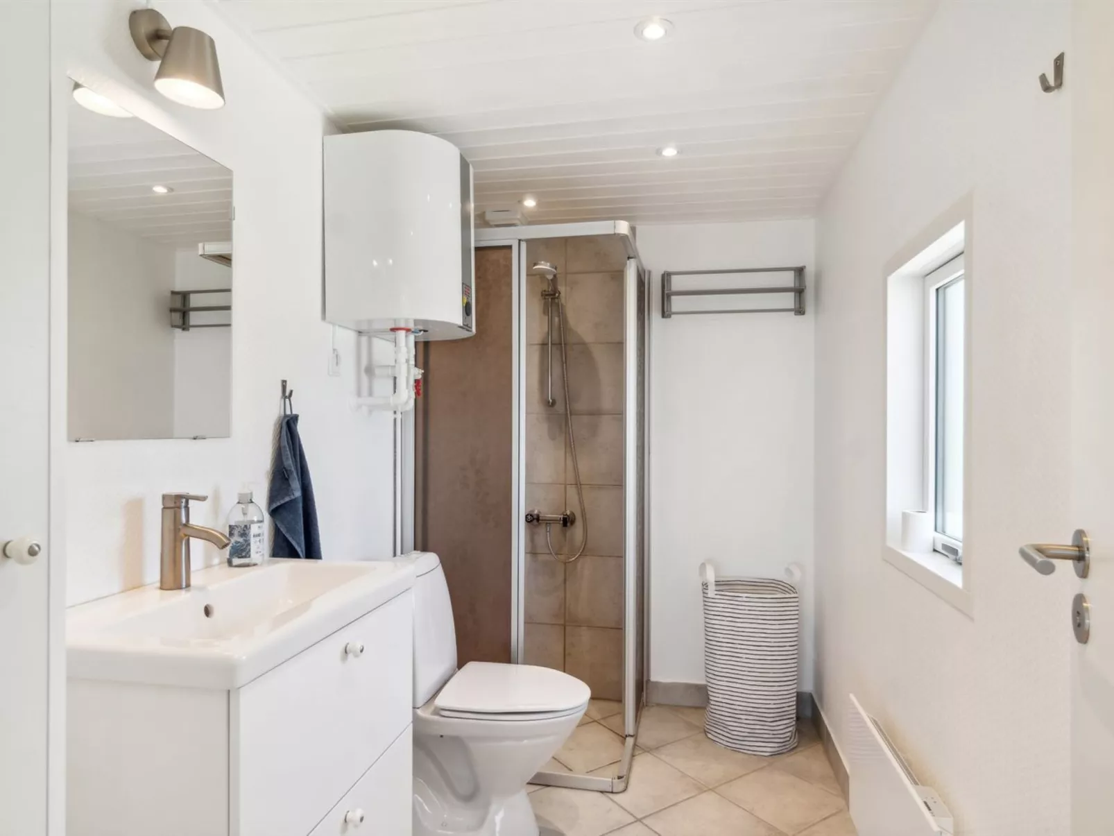 "Edlef" - 279m from the sea-Inside