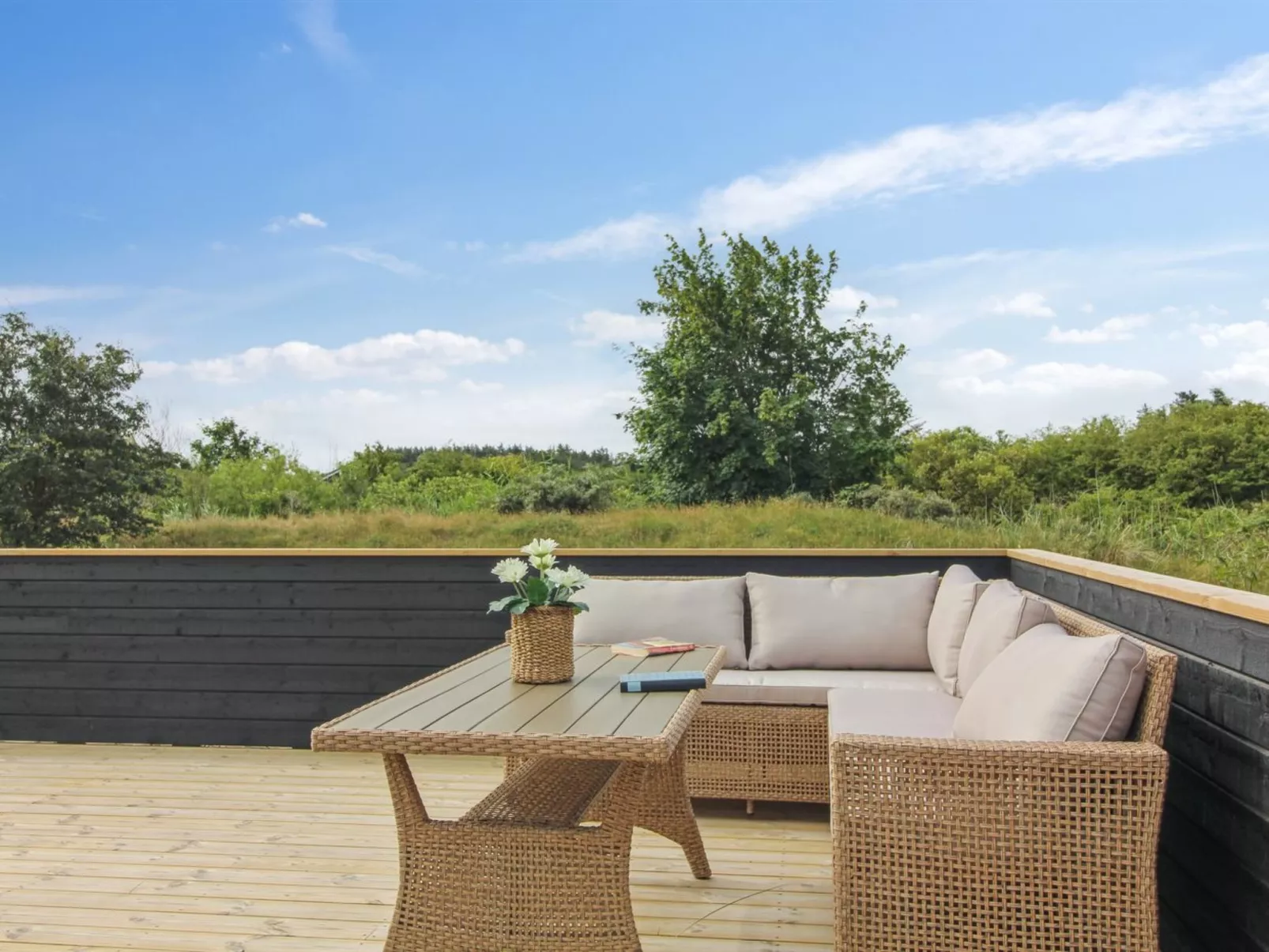 "Heriest" - 1.2km from the sea-Outside