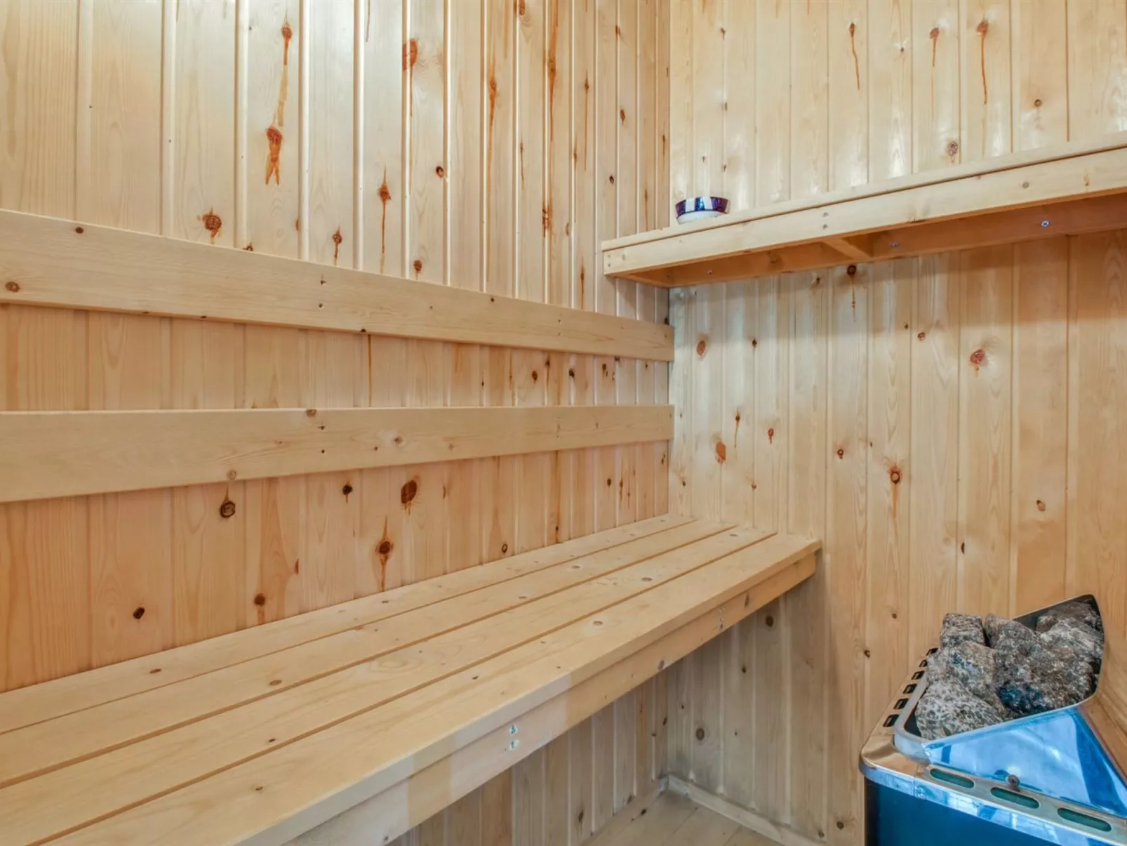 "Menka" - 1.3km from the sea-Drinnen