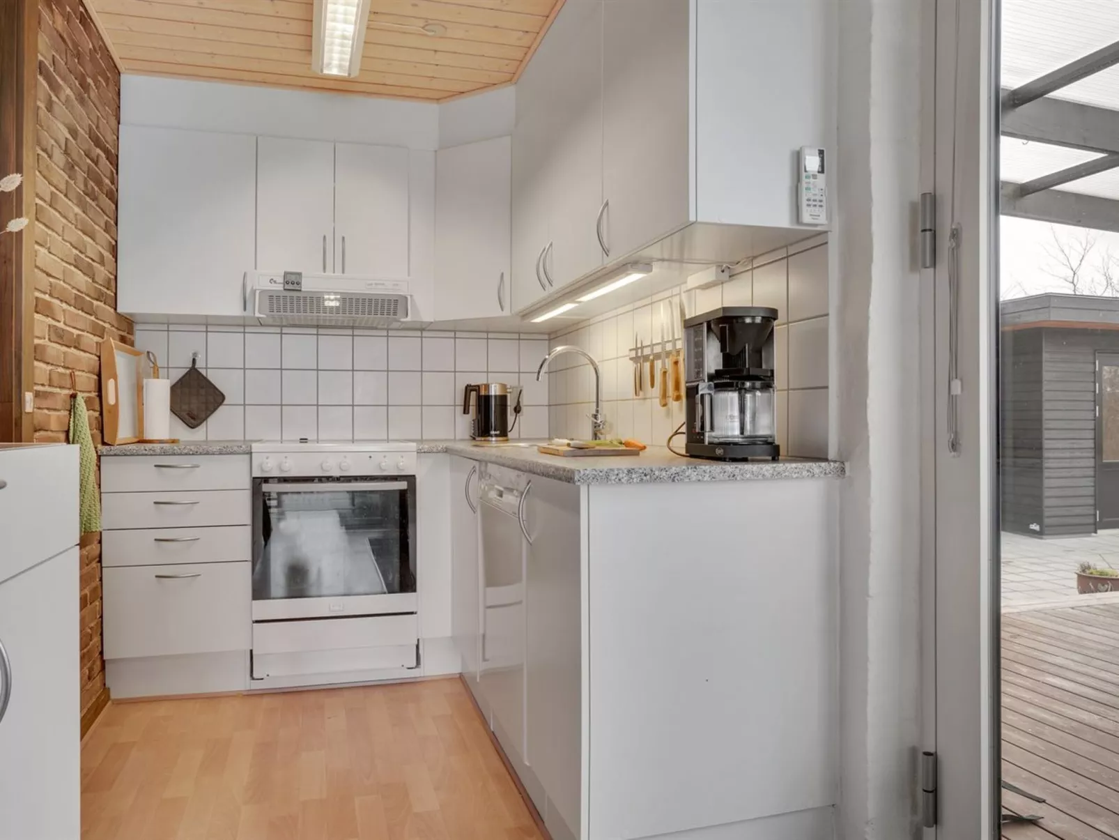 "Lefke" - 400m to the fjord-Inside