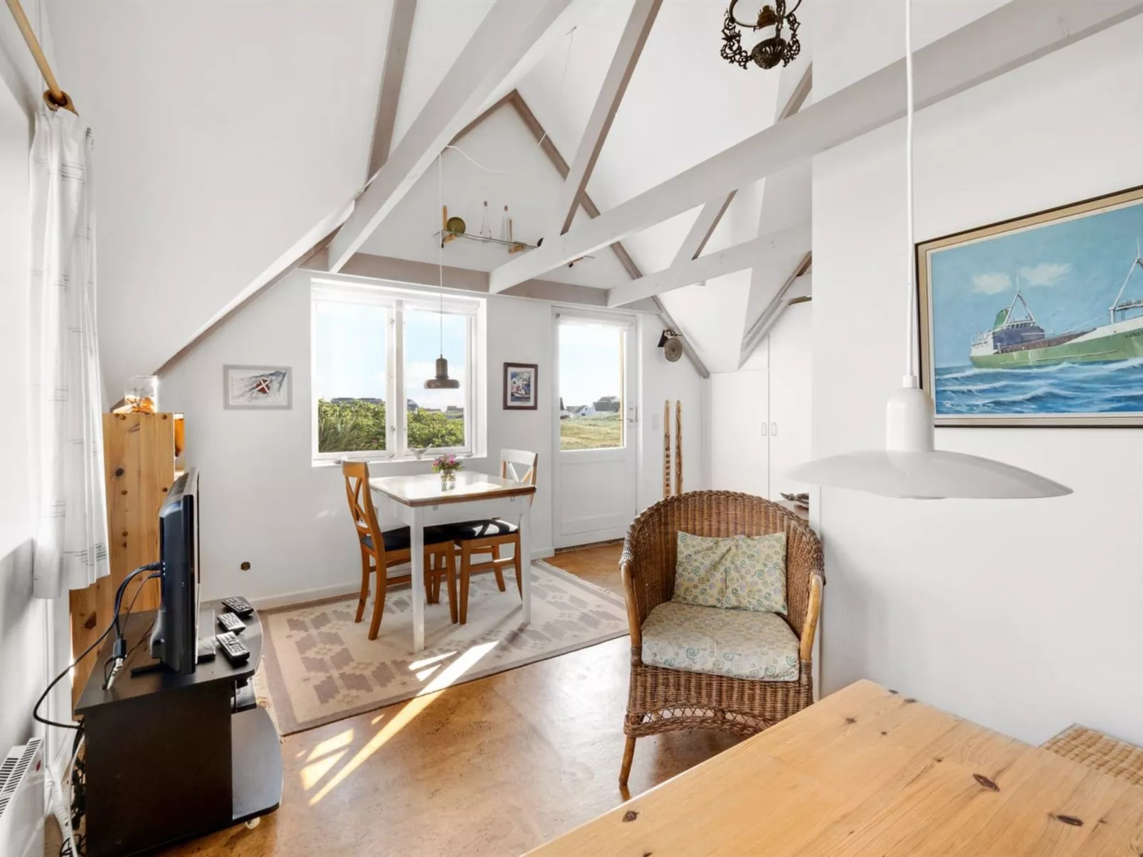 "Ebba" - 25m from the sea-Dedans