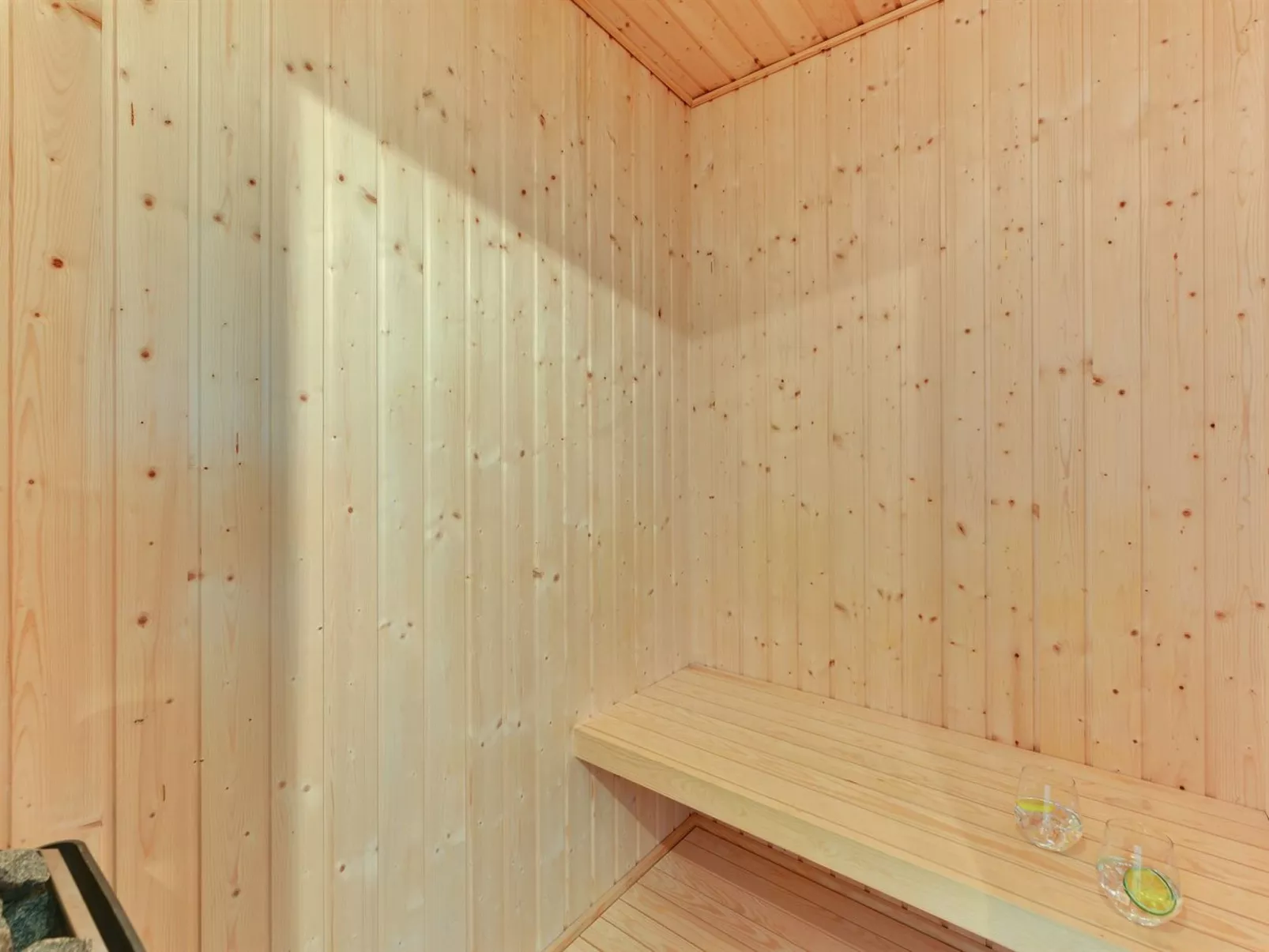 "Satzur" - 800m from the sea-Inside