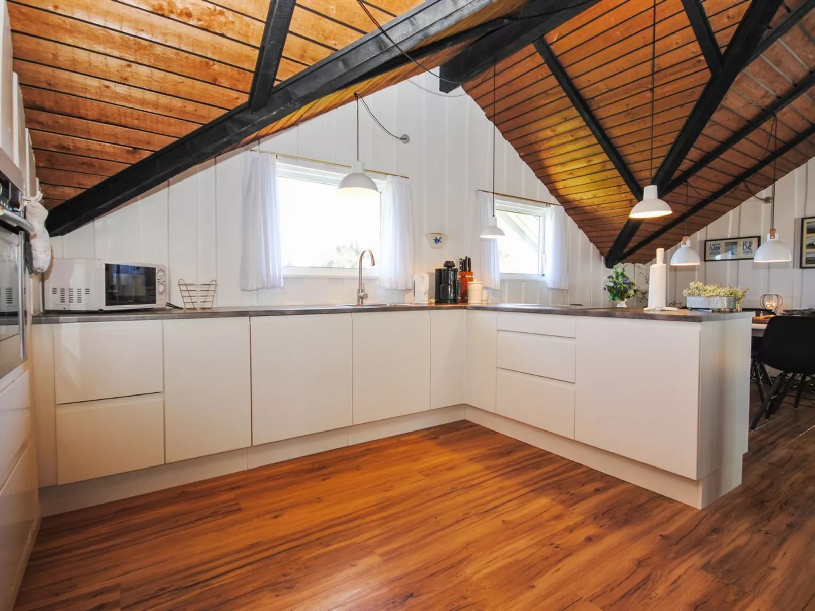 "Sakulf" - 600m from the sea-Inside