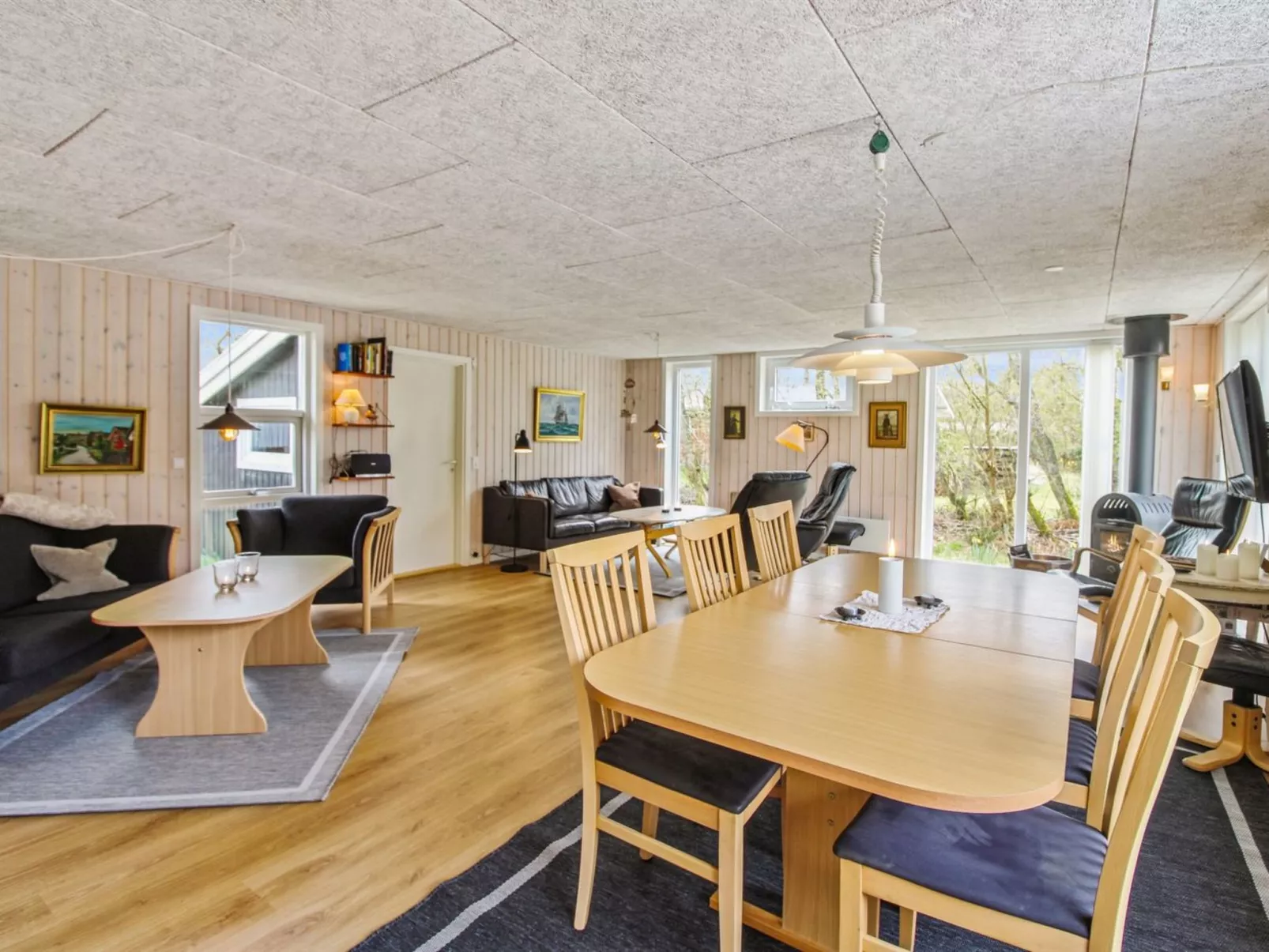 "Nielsine" - 1.5km from the sea-Dedans