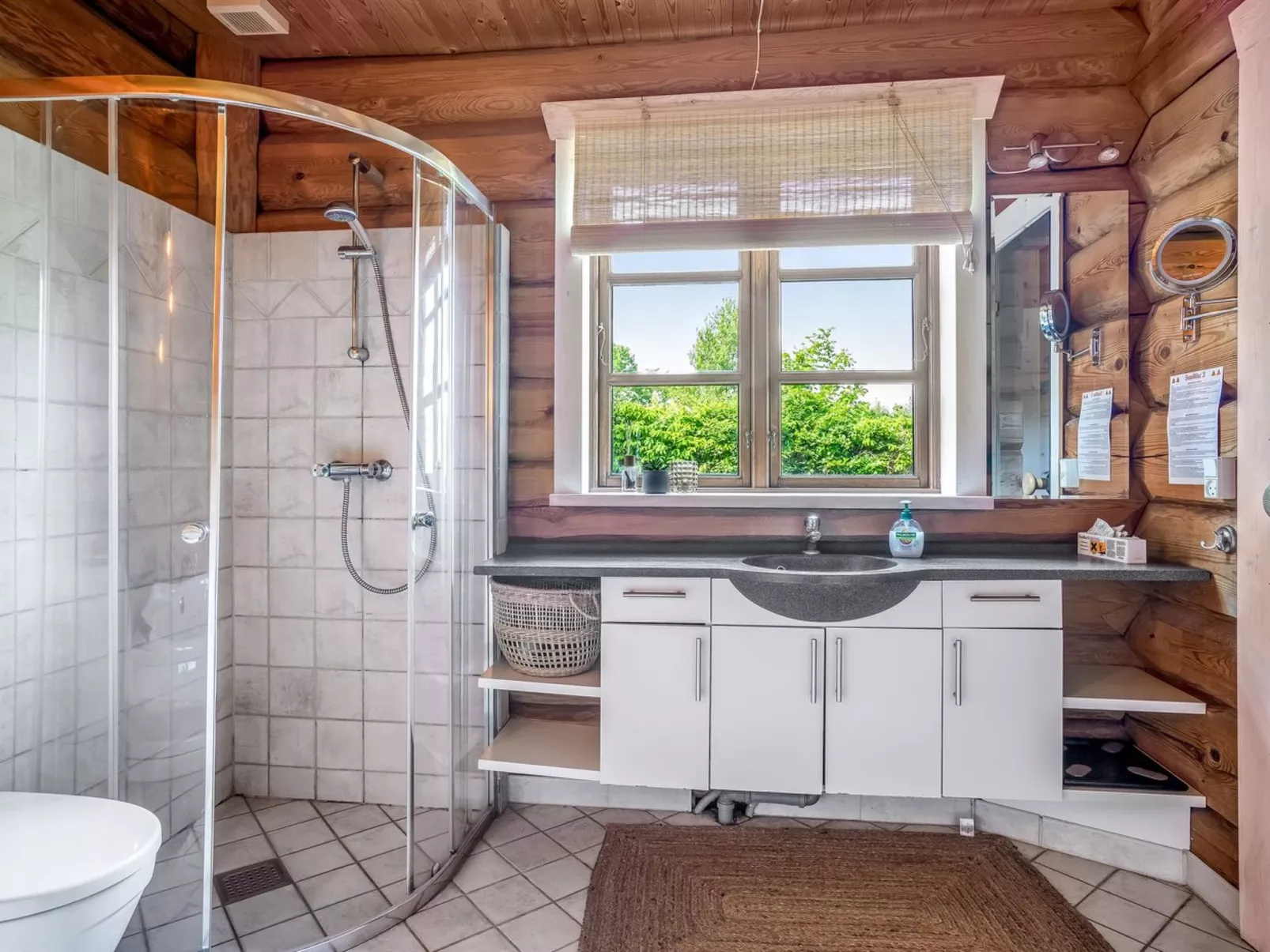 "Stamen" - 200m from the sea-Inside