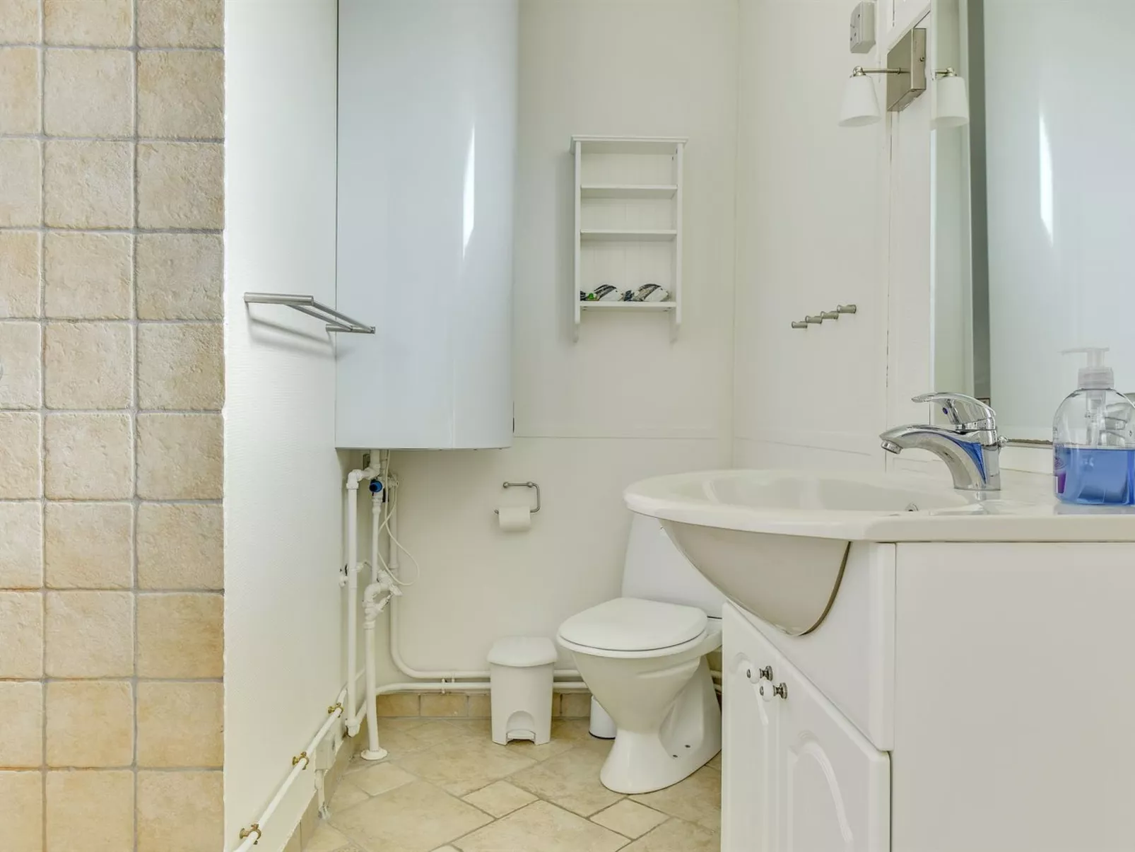 "Birge" - 200m from the sea-Inside