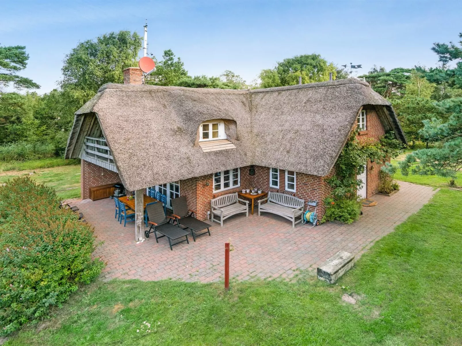 "Ariela" - 1.1km from the sea-Dehors