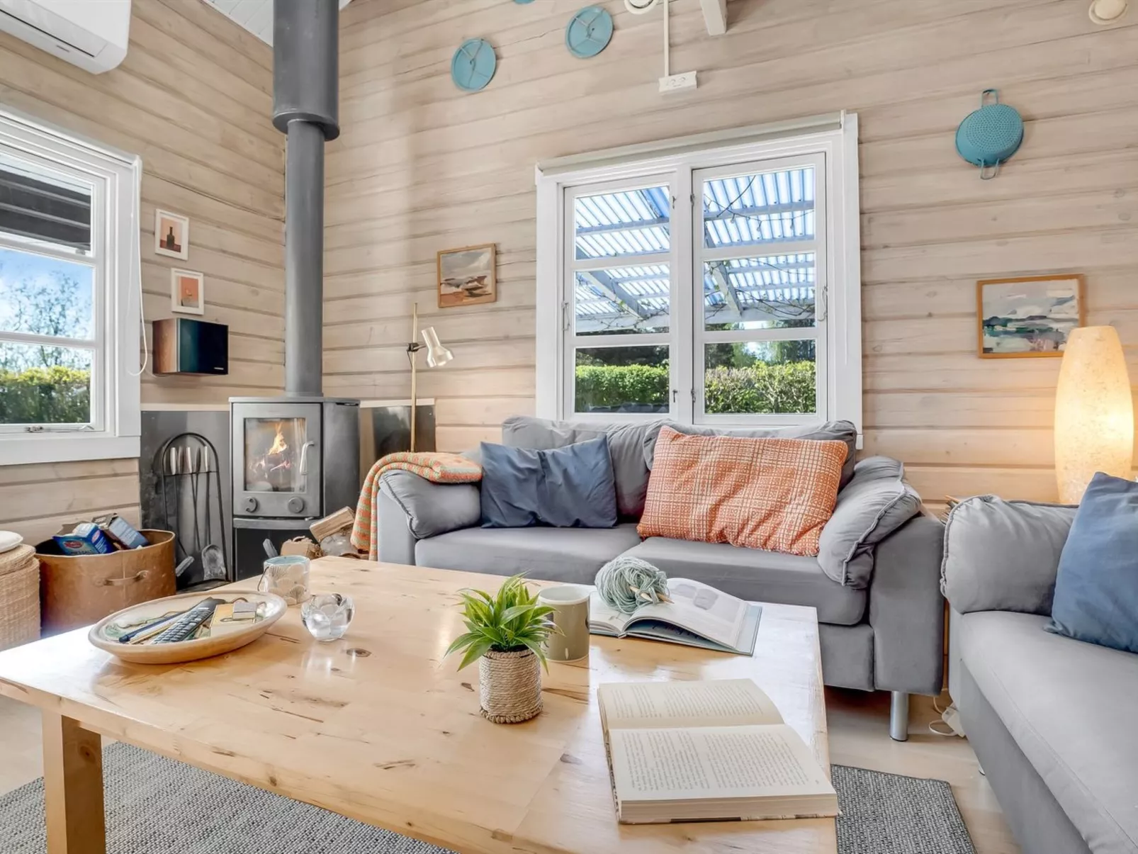 "Lamberthus" - 600m from the sea-Dedans