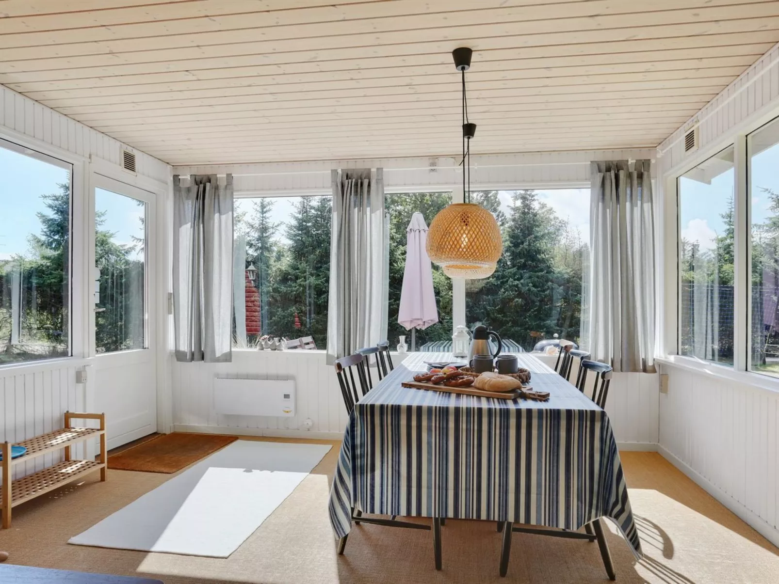 "Anevay" - 300m from the sea-Inside