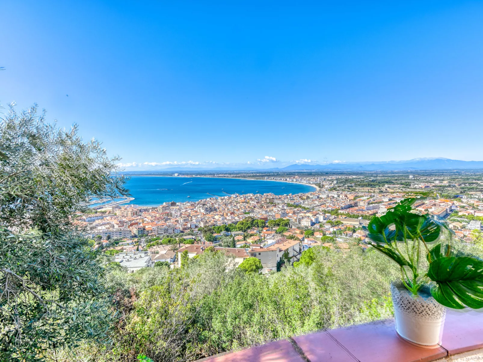 Villa Cecilia-Outside