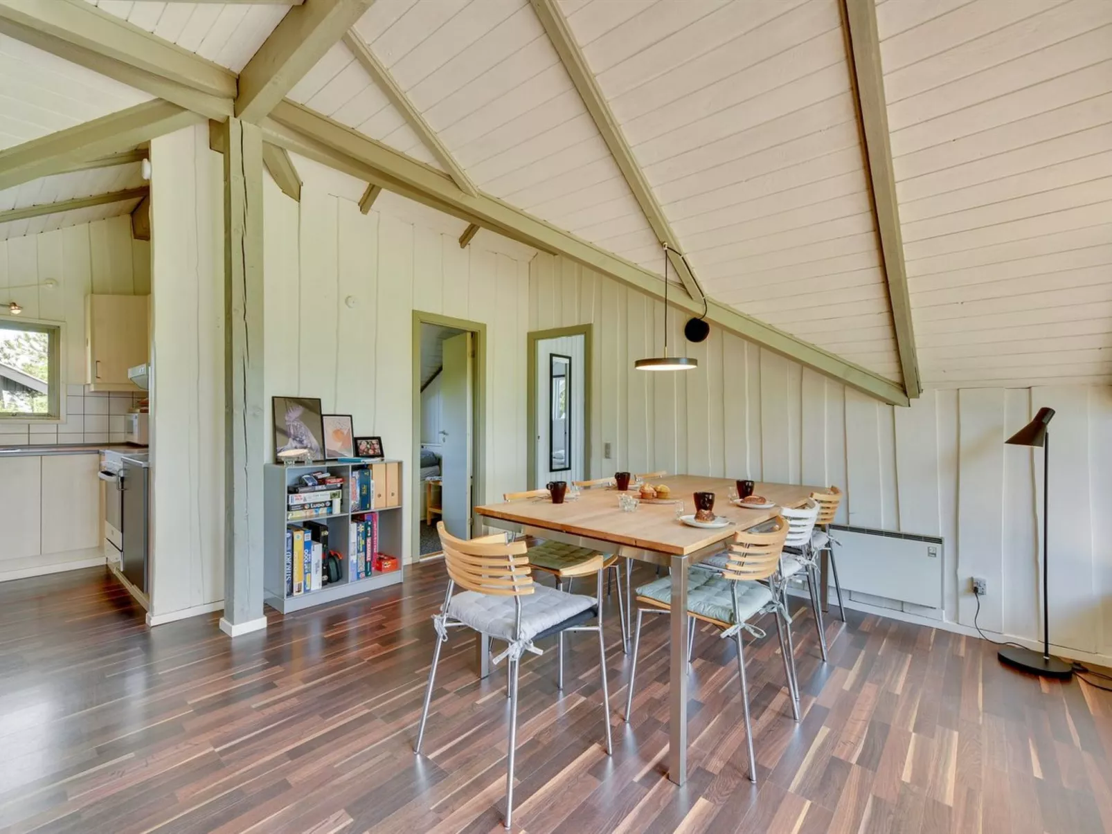 "Cornelia" - 100m to the fjord-Inside