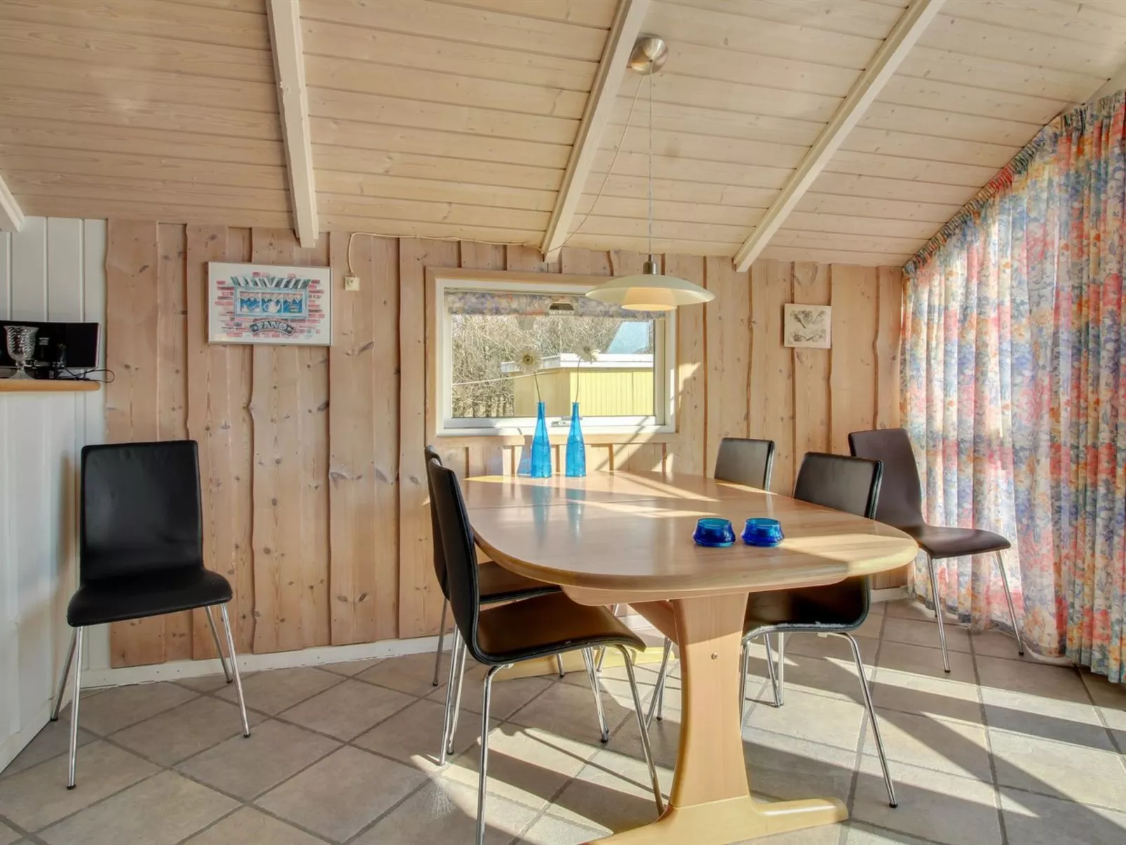 "Uma" - 400m from the sea-Inside