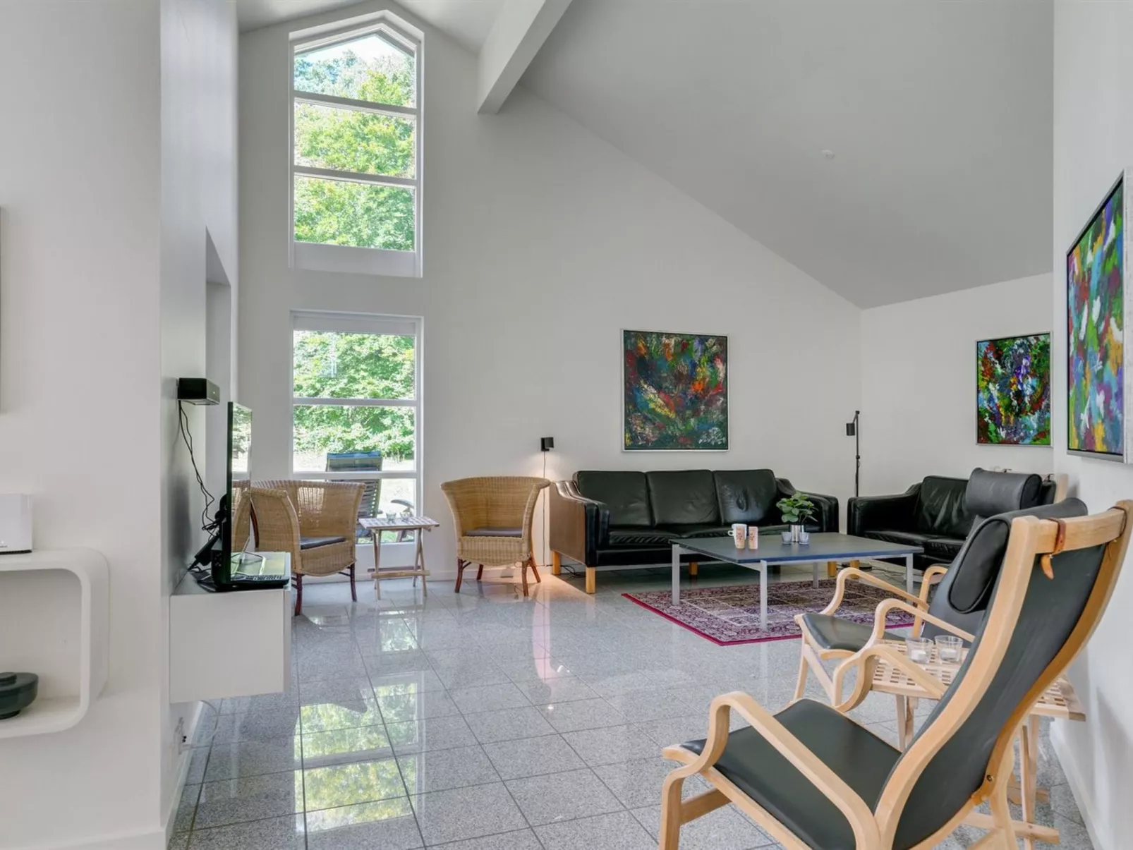 "Kringfod" - 590m from the sea-Drinnen