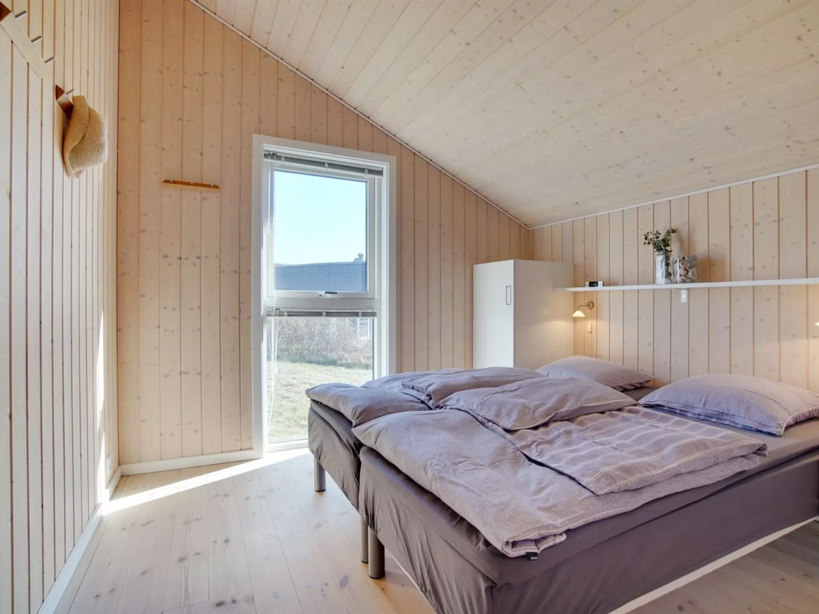 "Ulf" - 100m from the sea-Drinnen