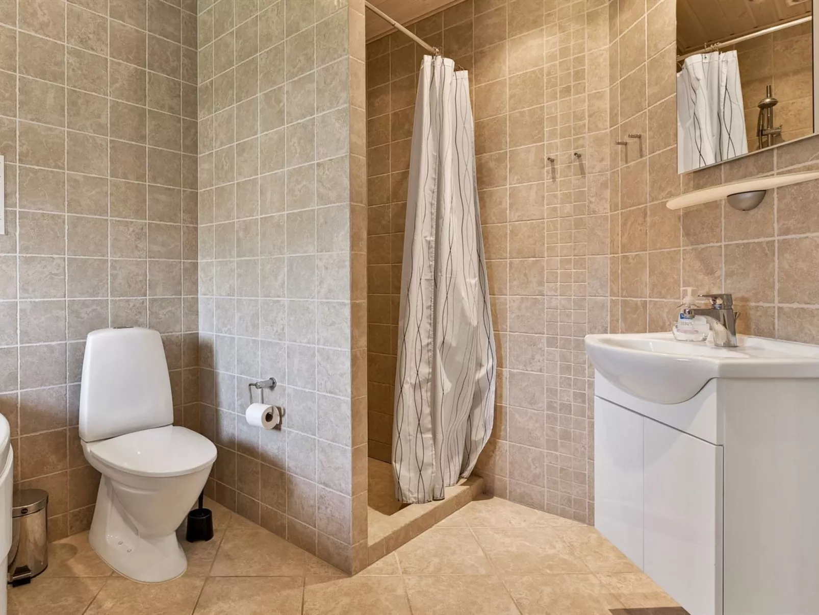 "Bara" - 600m from the sea-Inside