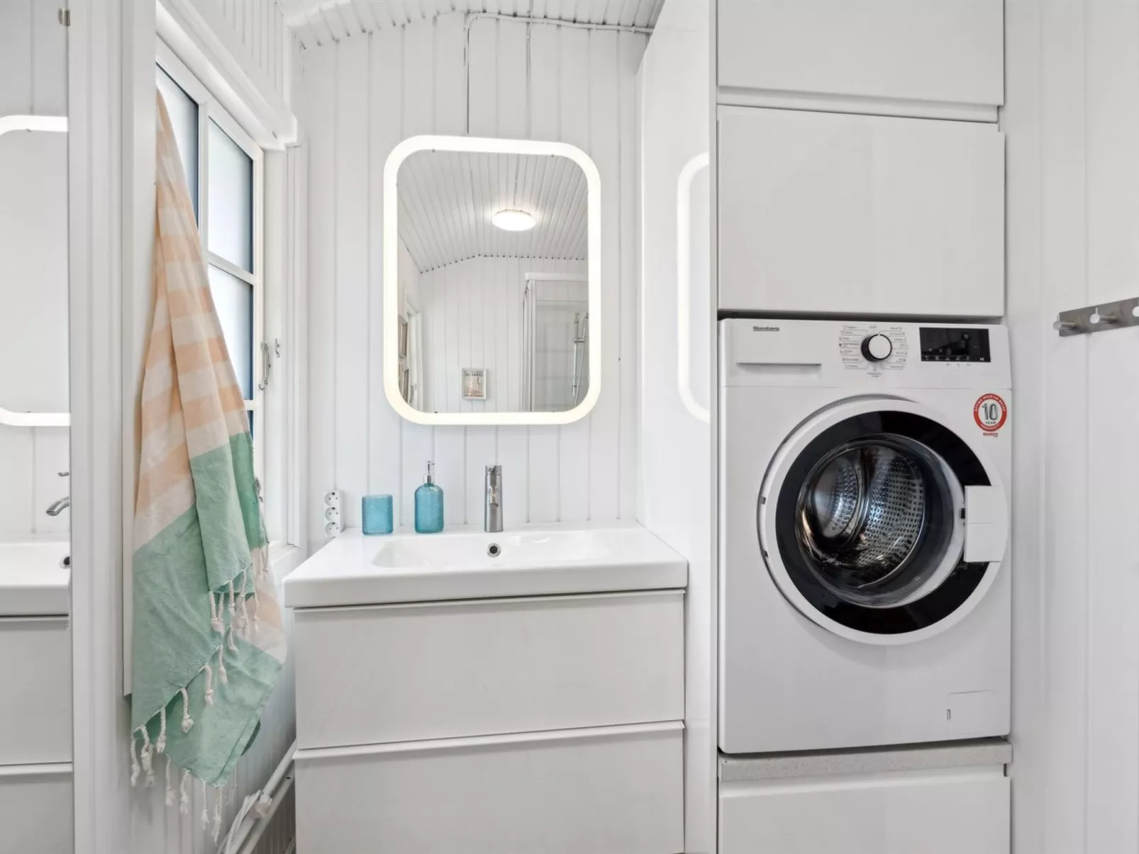 "Thomas" - 120m from the sea-Inside